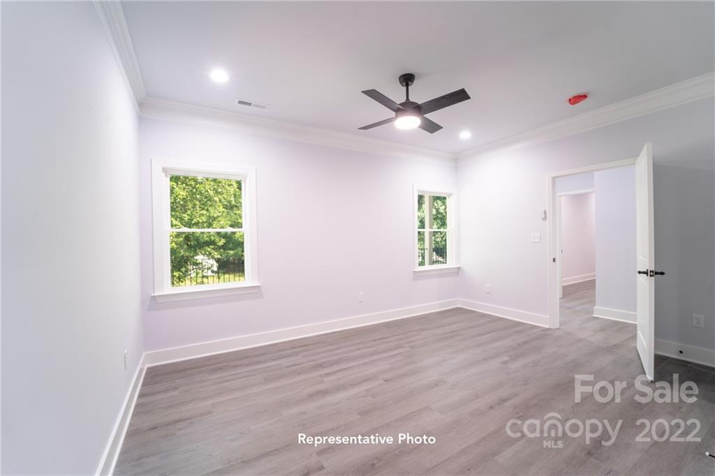 1400 Riverside Drive