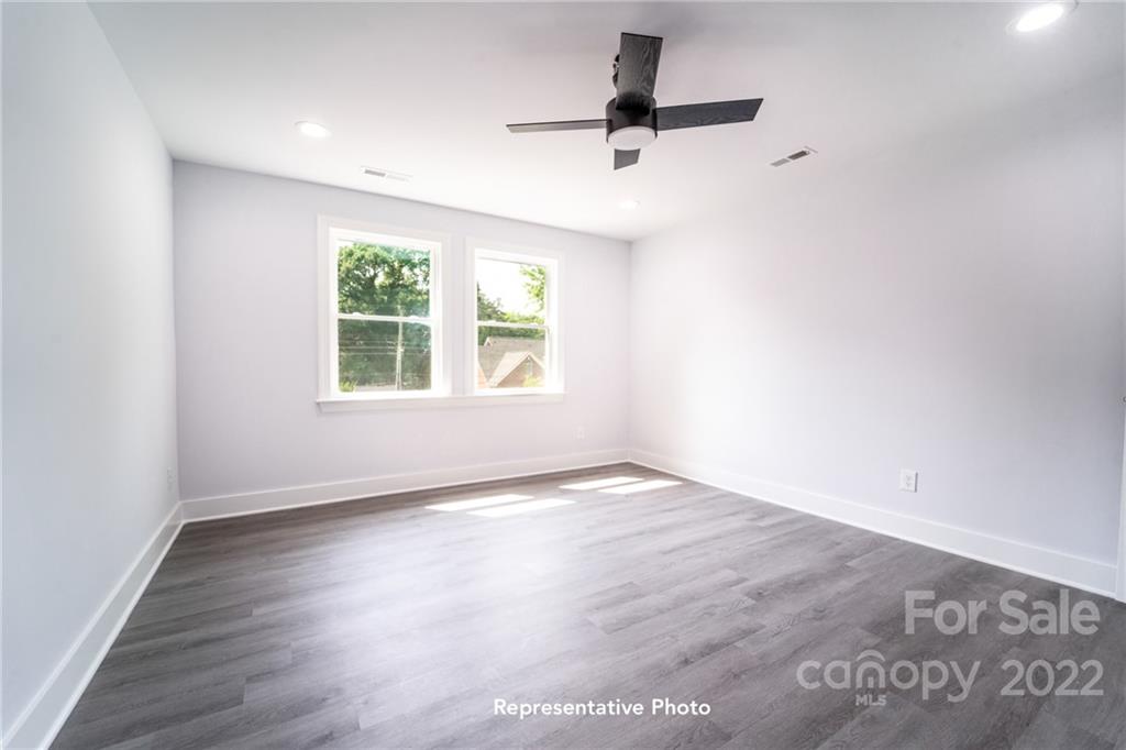 1400 Riverside Drive