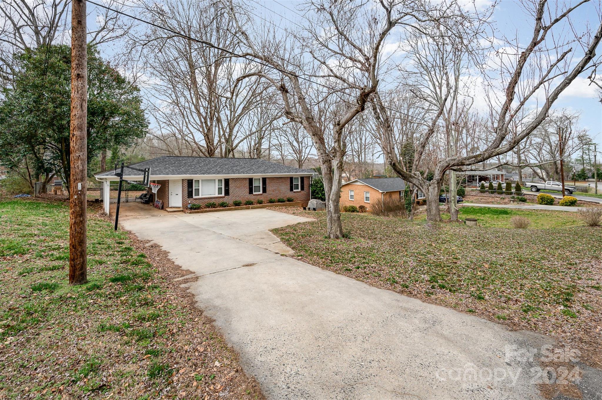 109 Lafayette Road