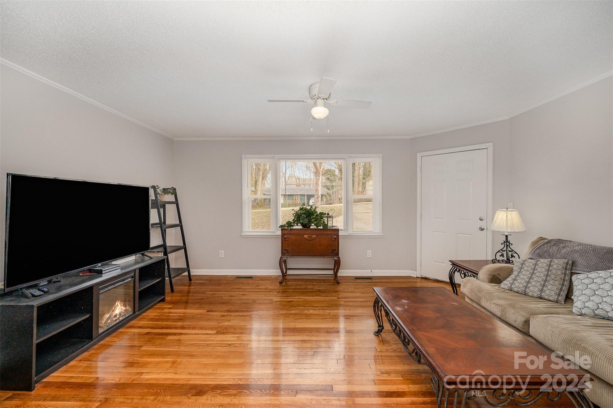 109 Lafayette Road