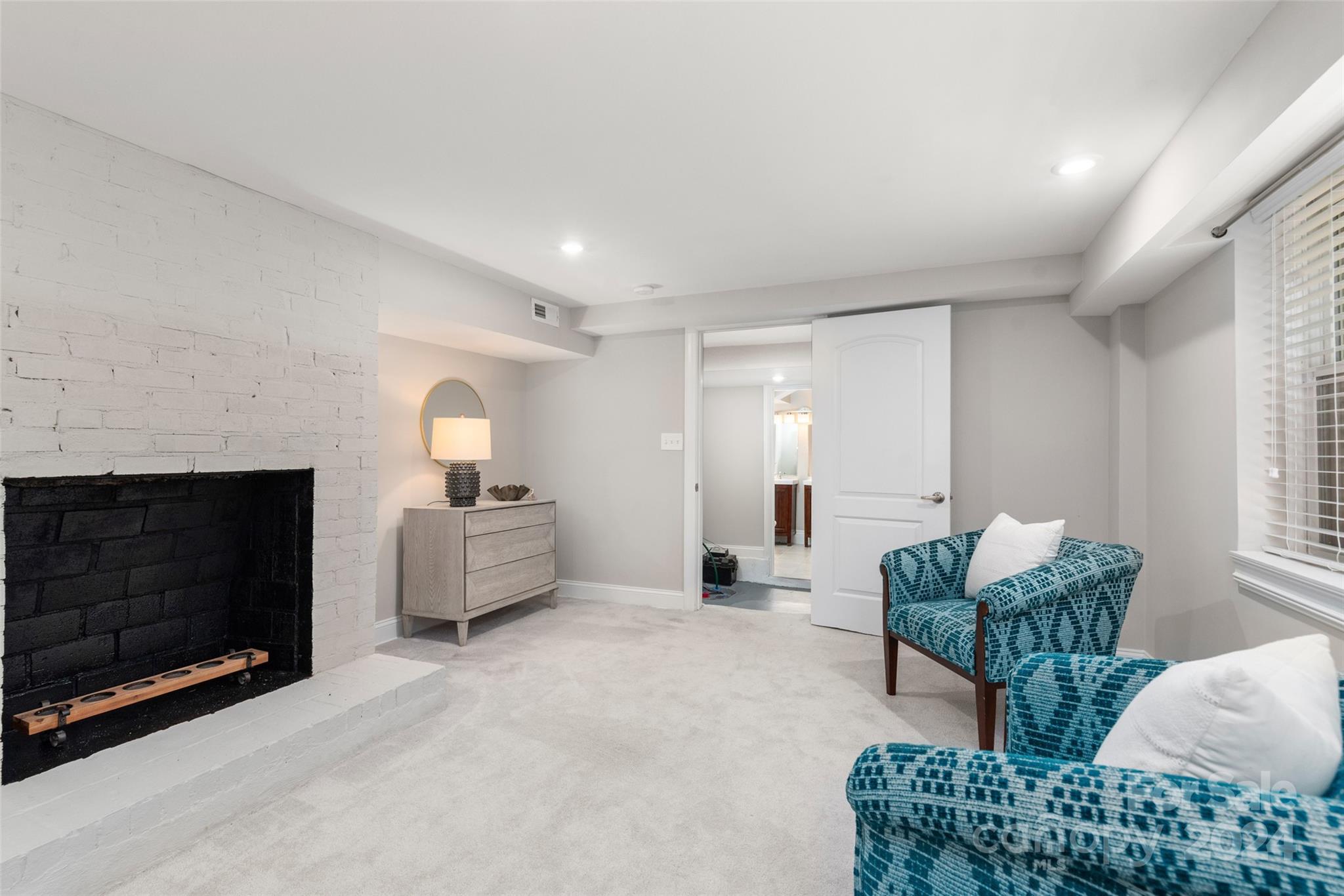 4327 Castleton Road