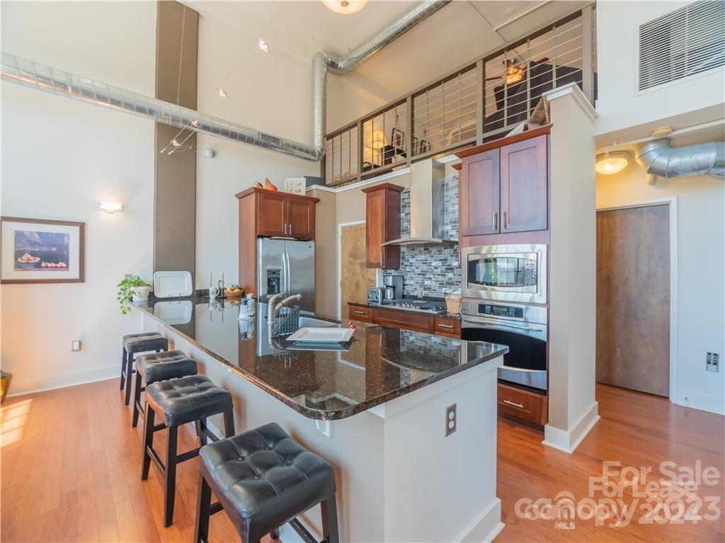 715 N Graham Street Unit: 508
