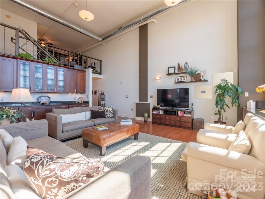 715 N Graham Street Unit: 508