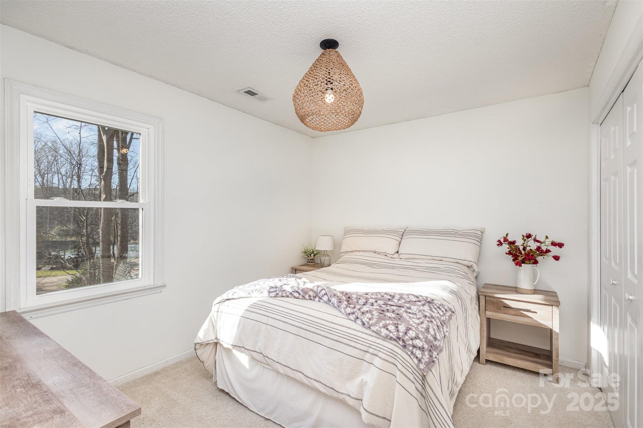 2817 Desmond Place
