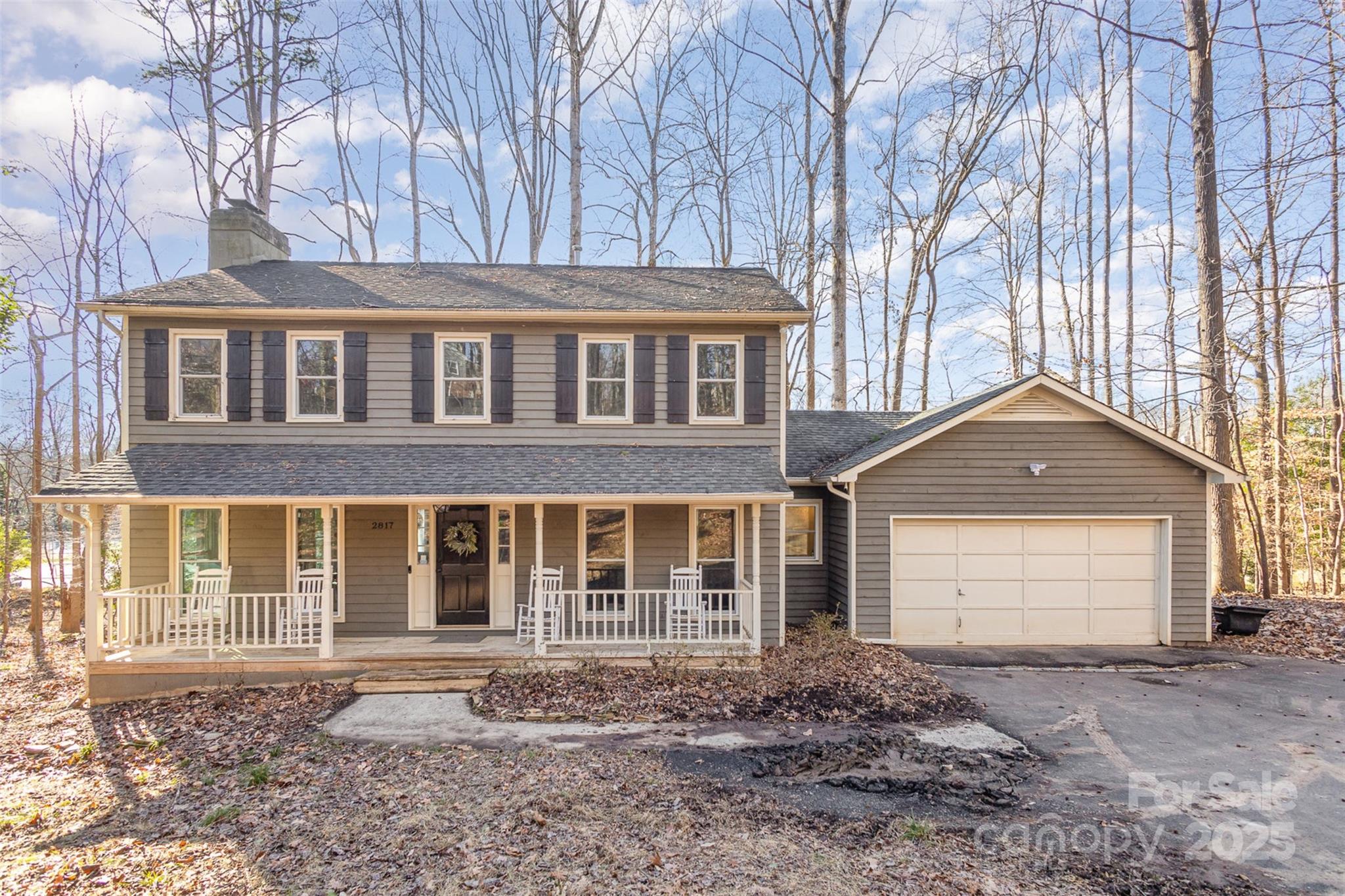 2817 Desmond Place