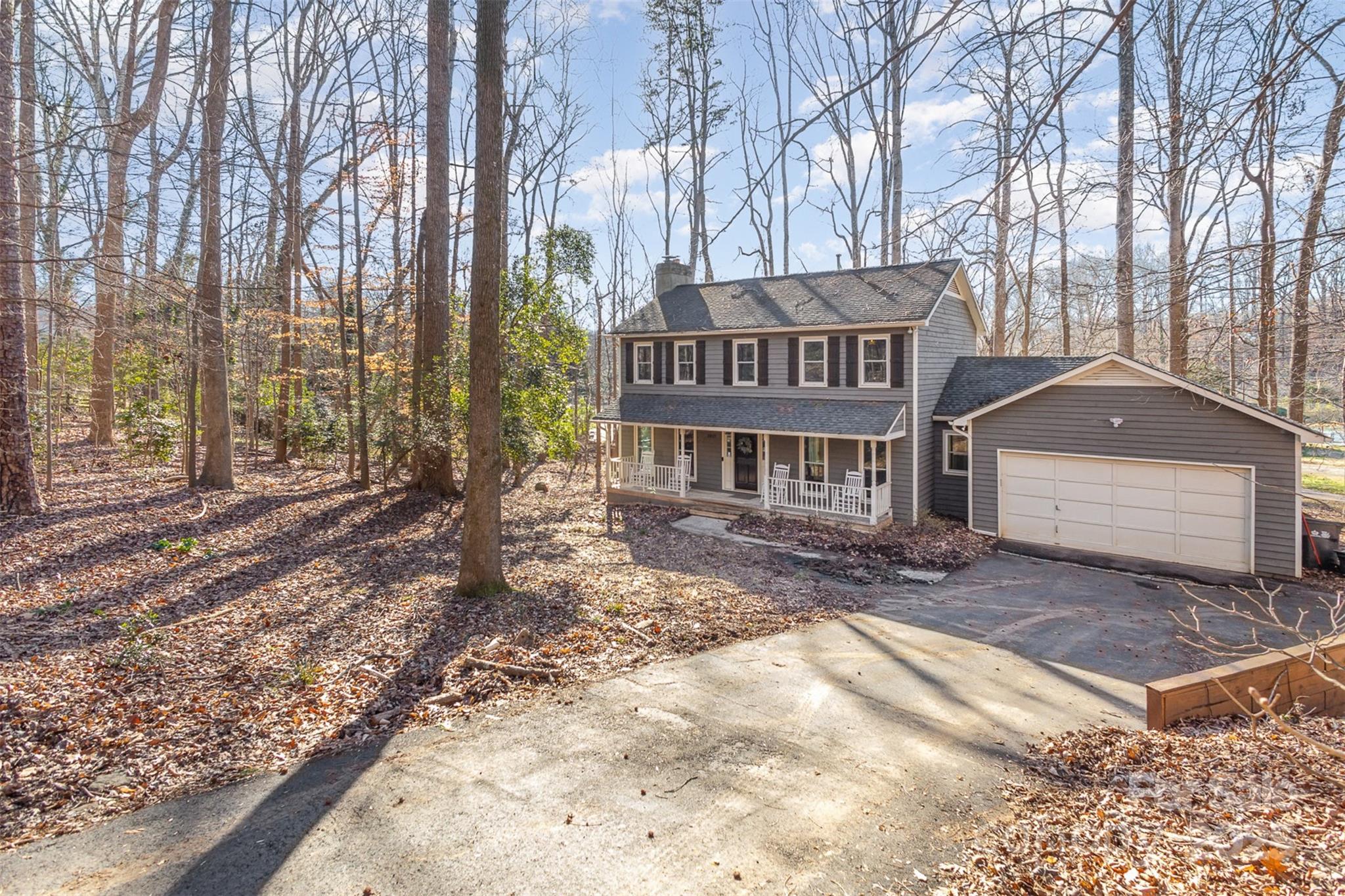 2817 Desmond Place
