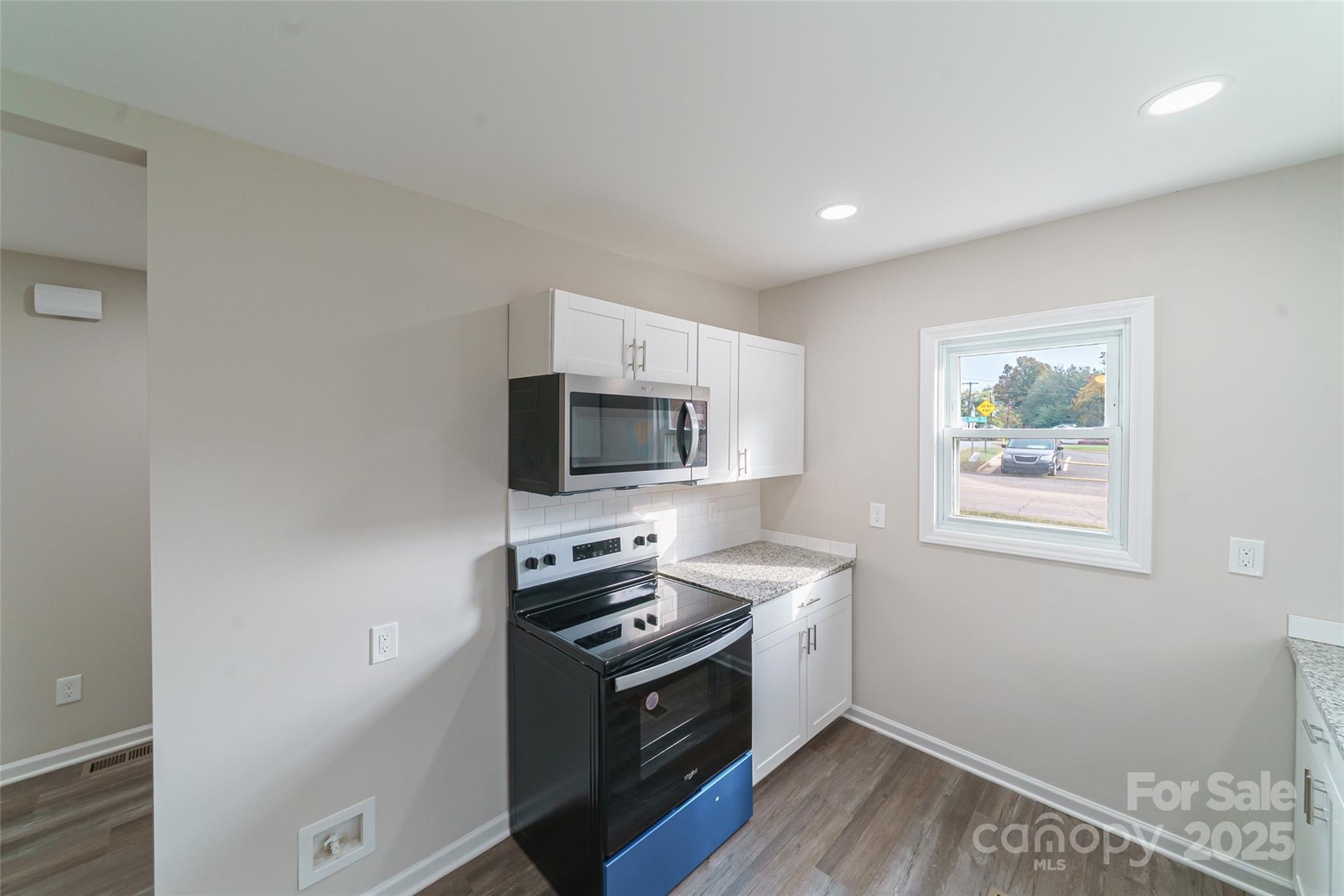 2500 S Ridge Avenue