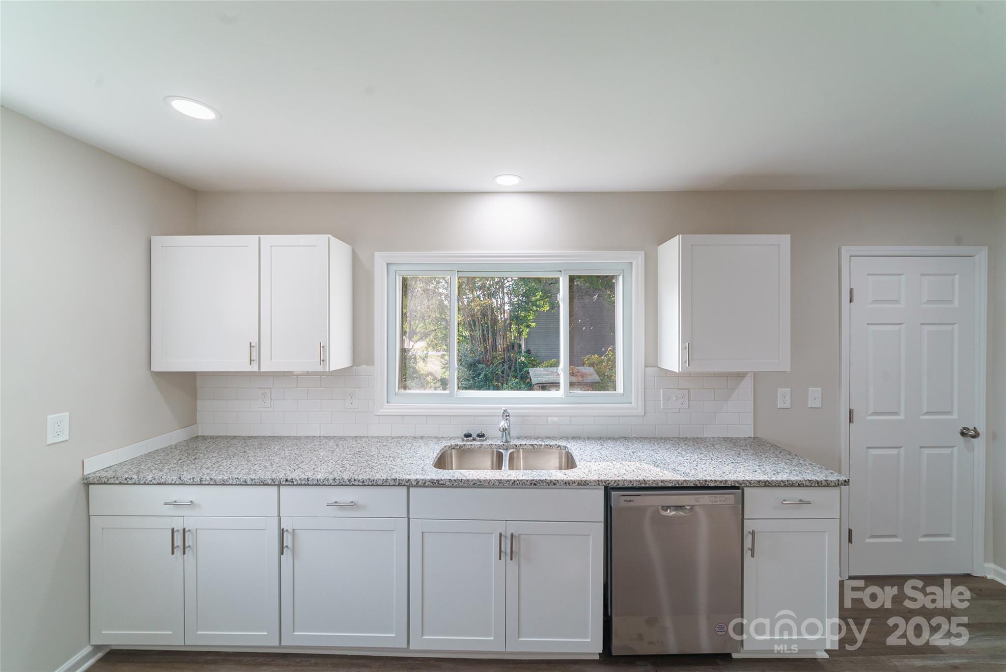 2500 S Ridge Avenue