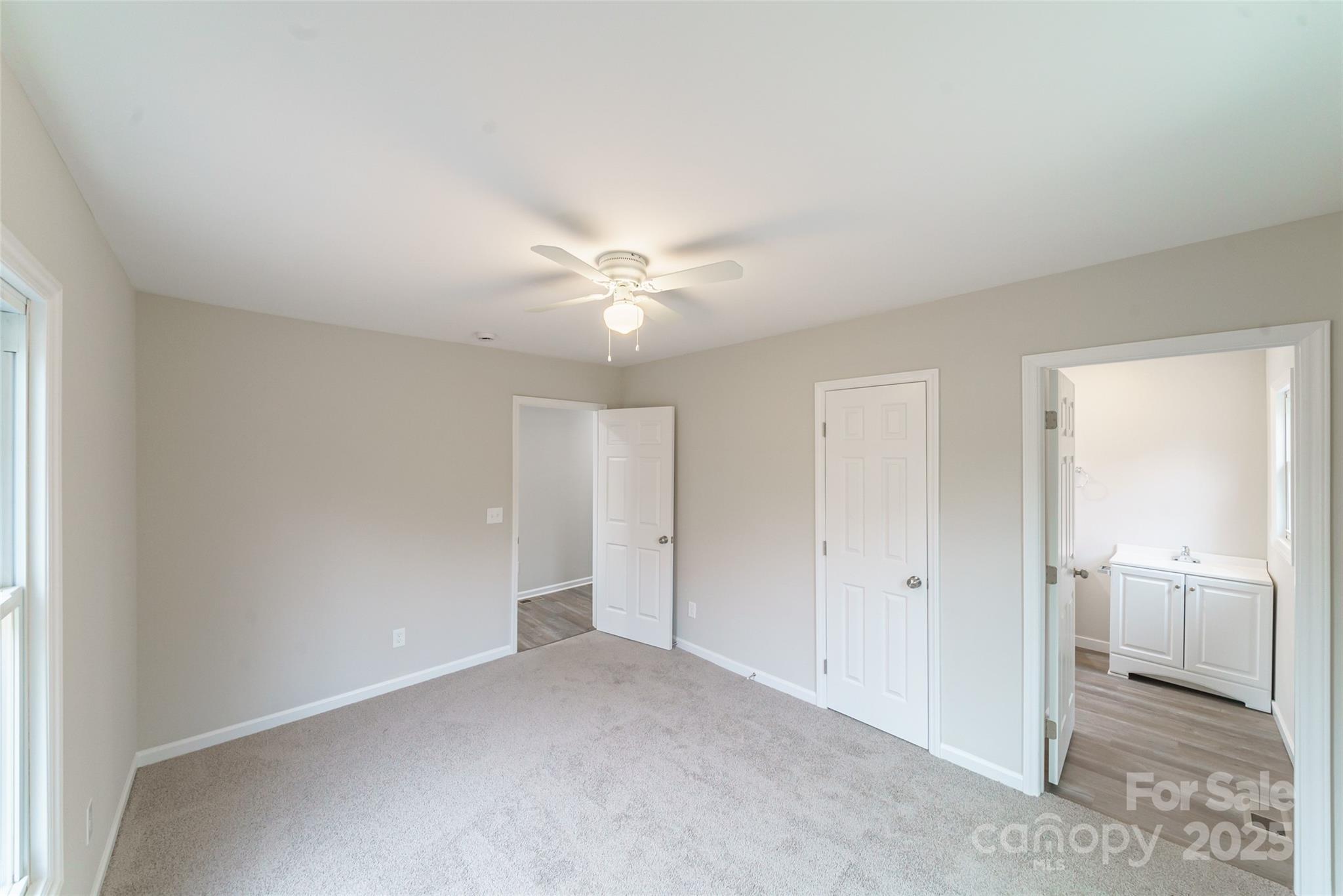 2500 S Ridge Avenue
