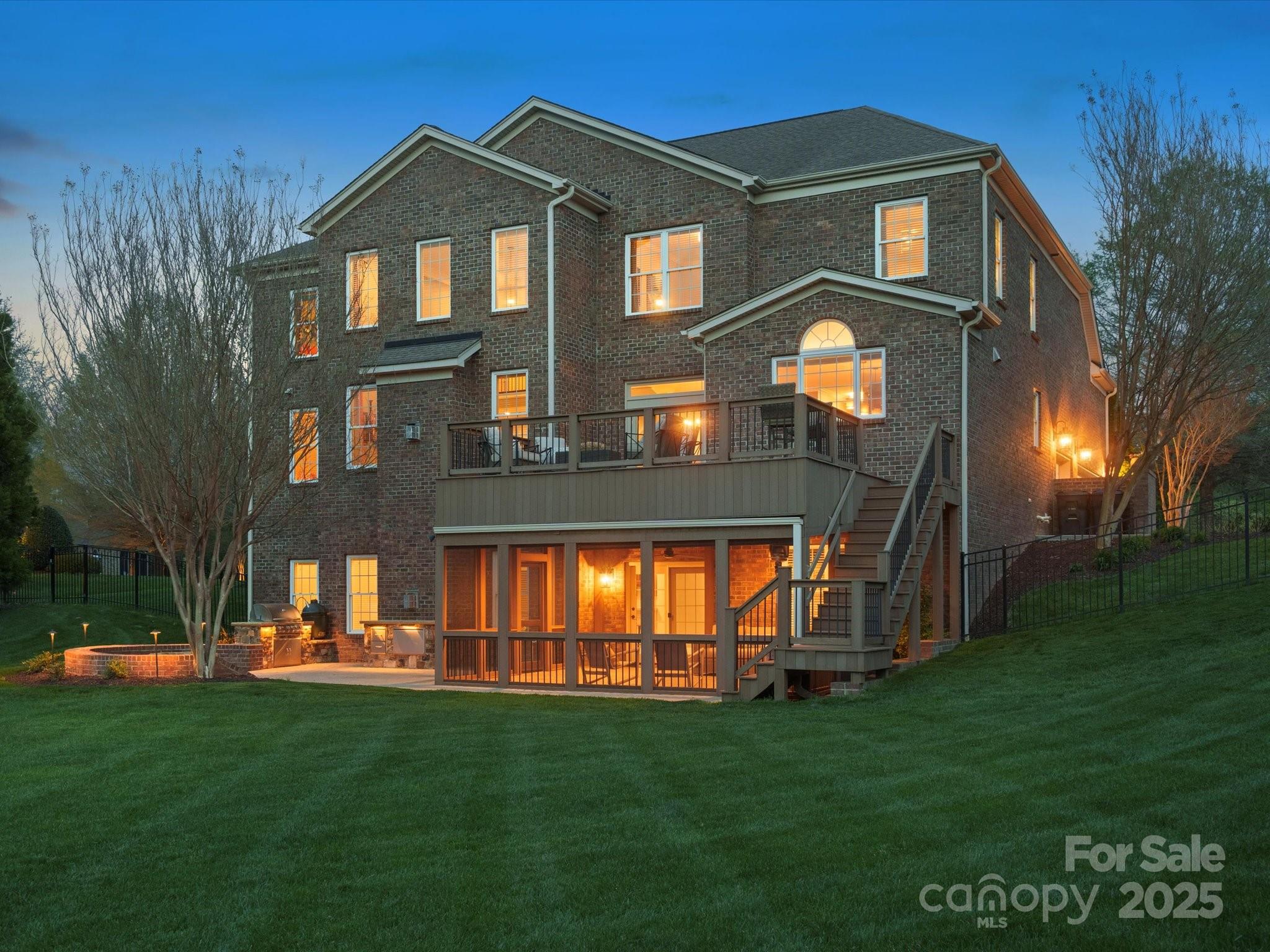 5005 Autumn Blossom Lane