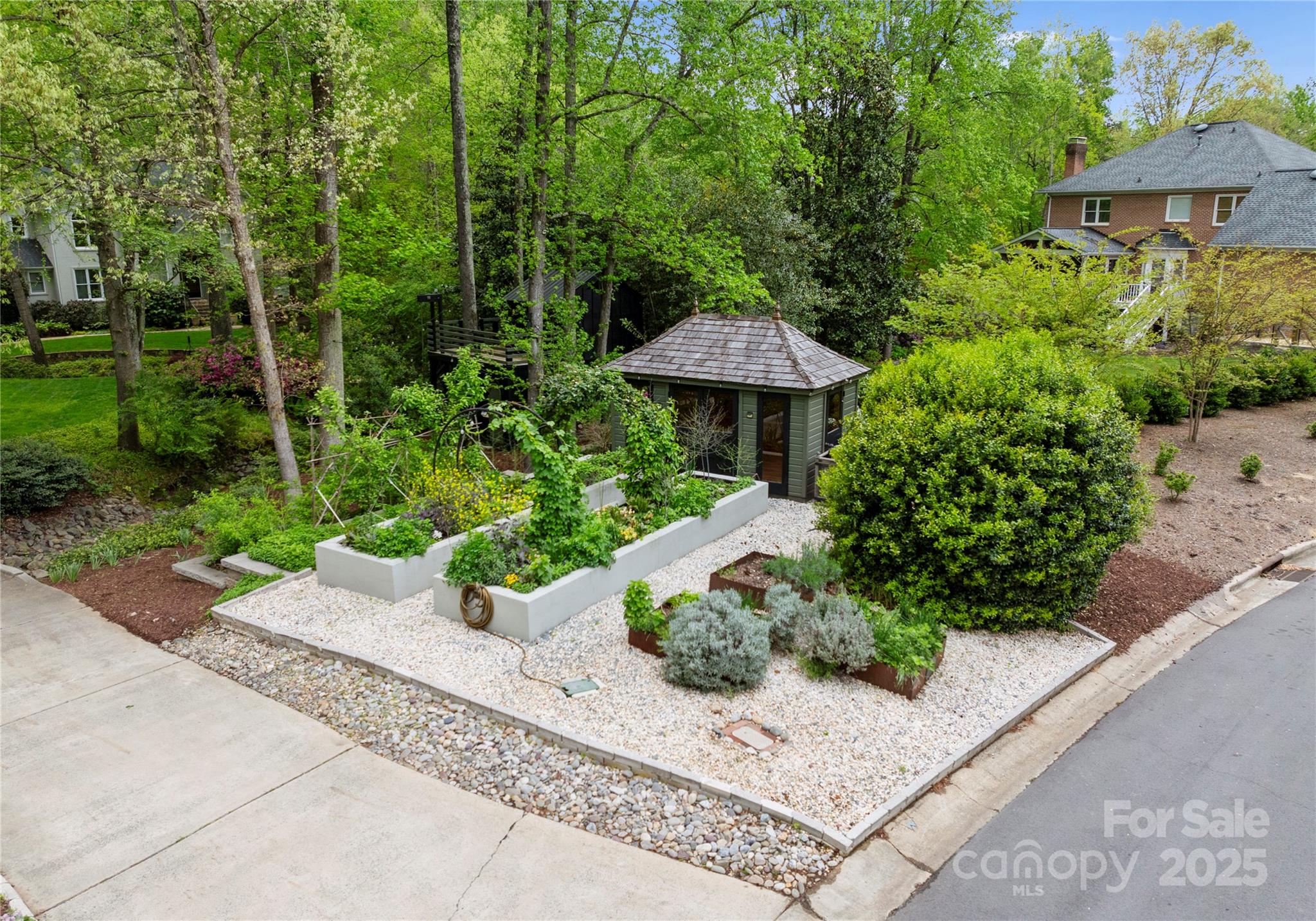 2720 Moss Spring Road