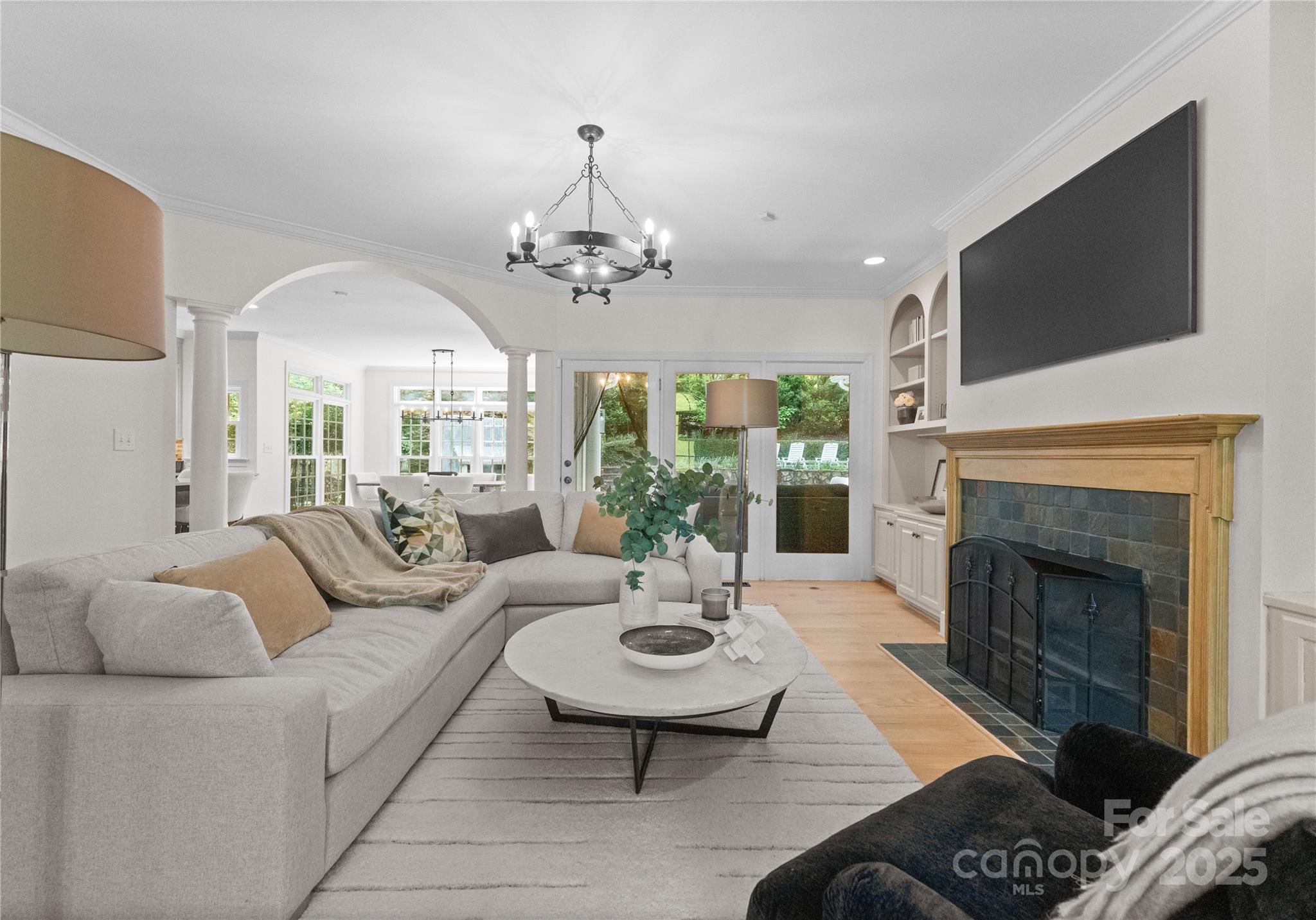 2720 Moss Spring Road