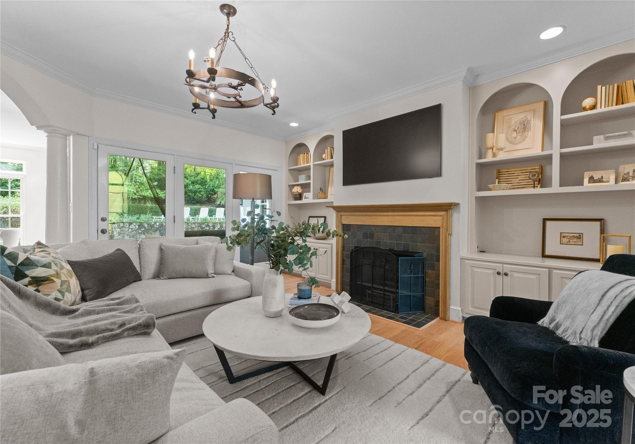 2720 Moss Spring Road