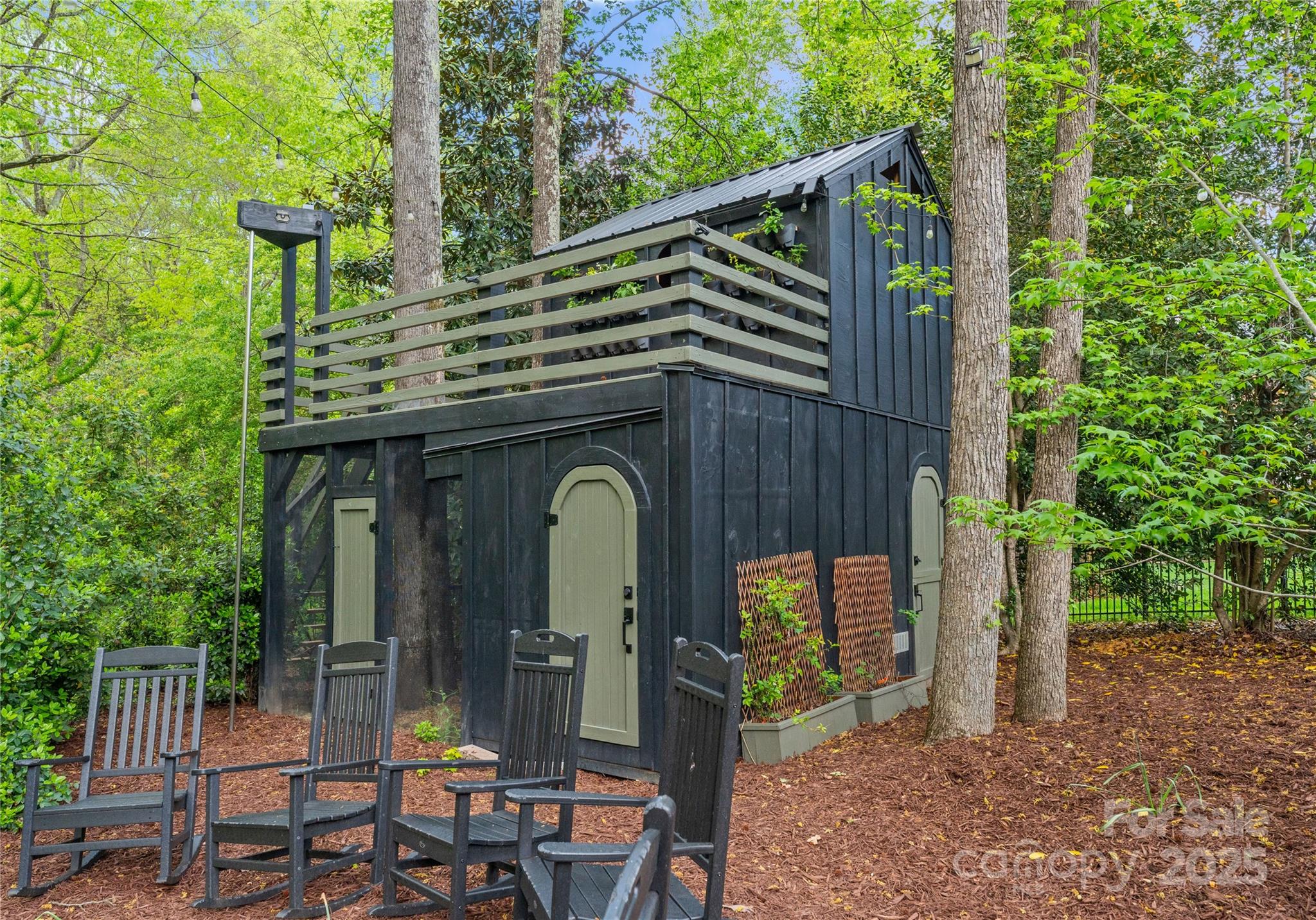 2720 Moss Spring Road
