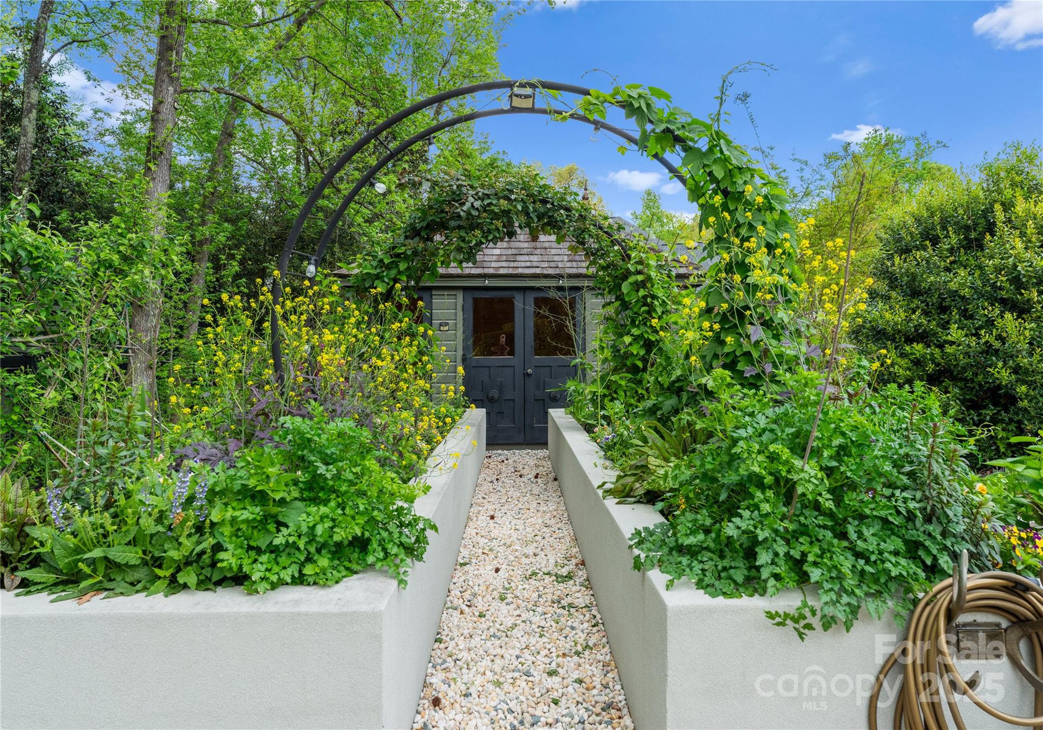 2720 Moss Spring Road