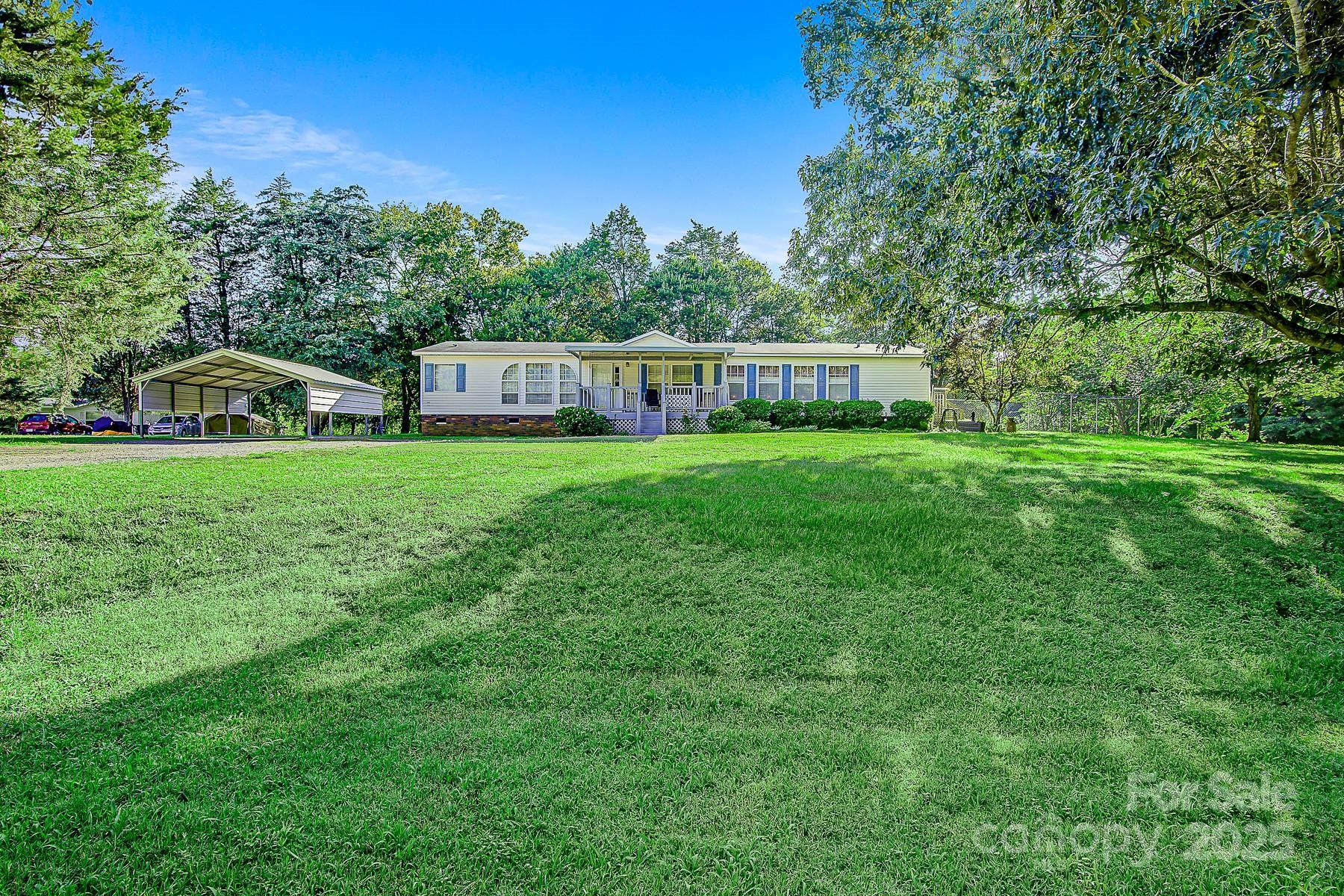 425 Knotty Pine Circle