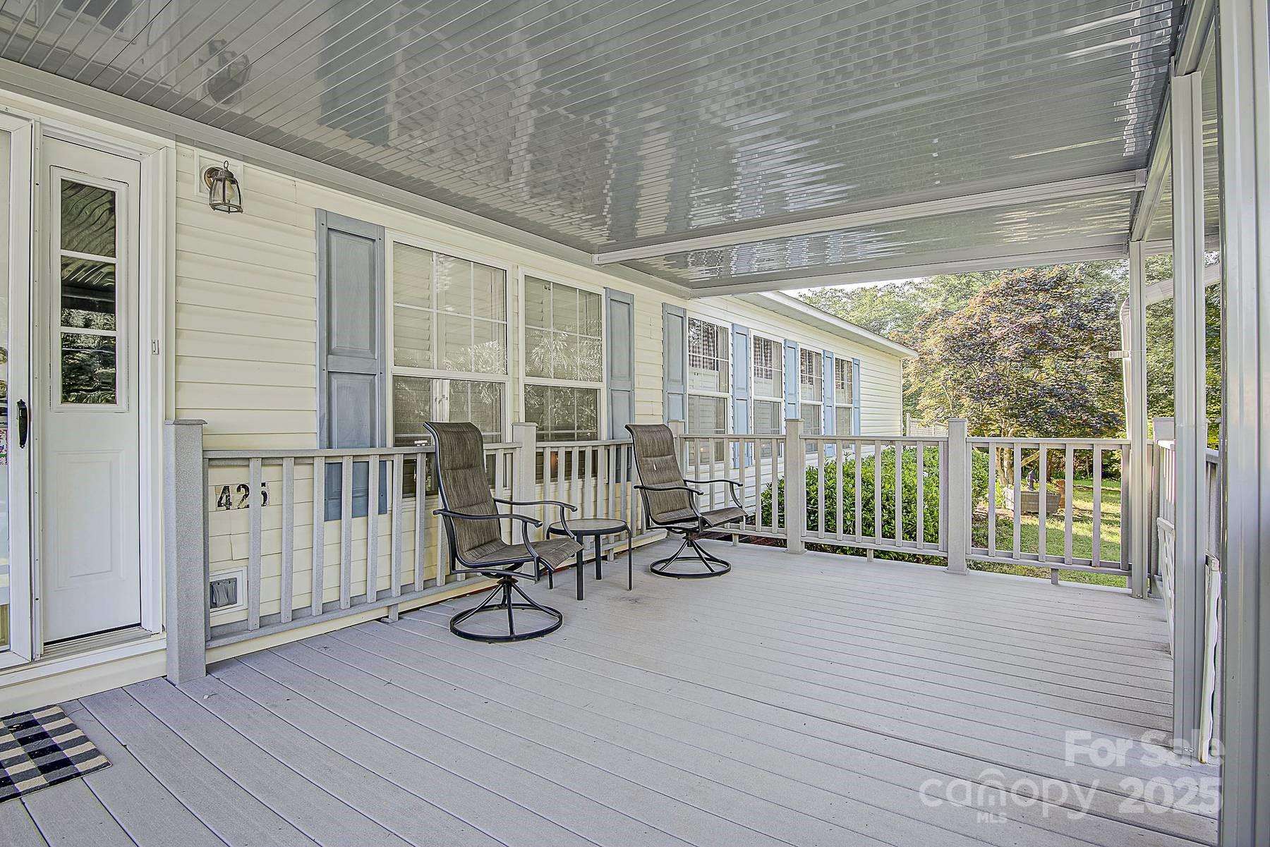 425 Knotty Pine Circle