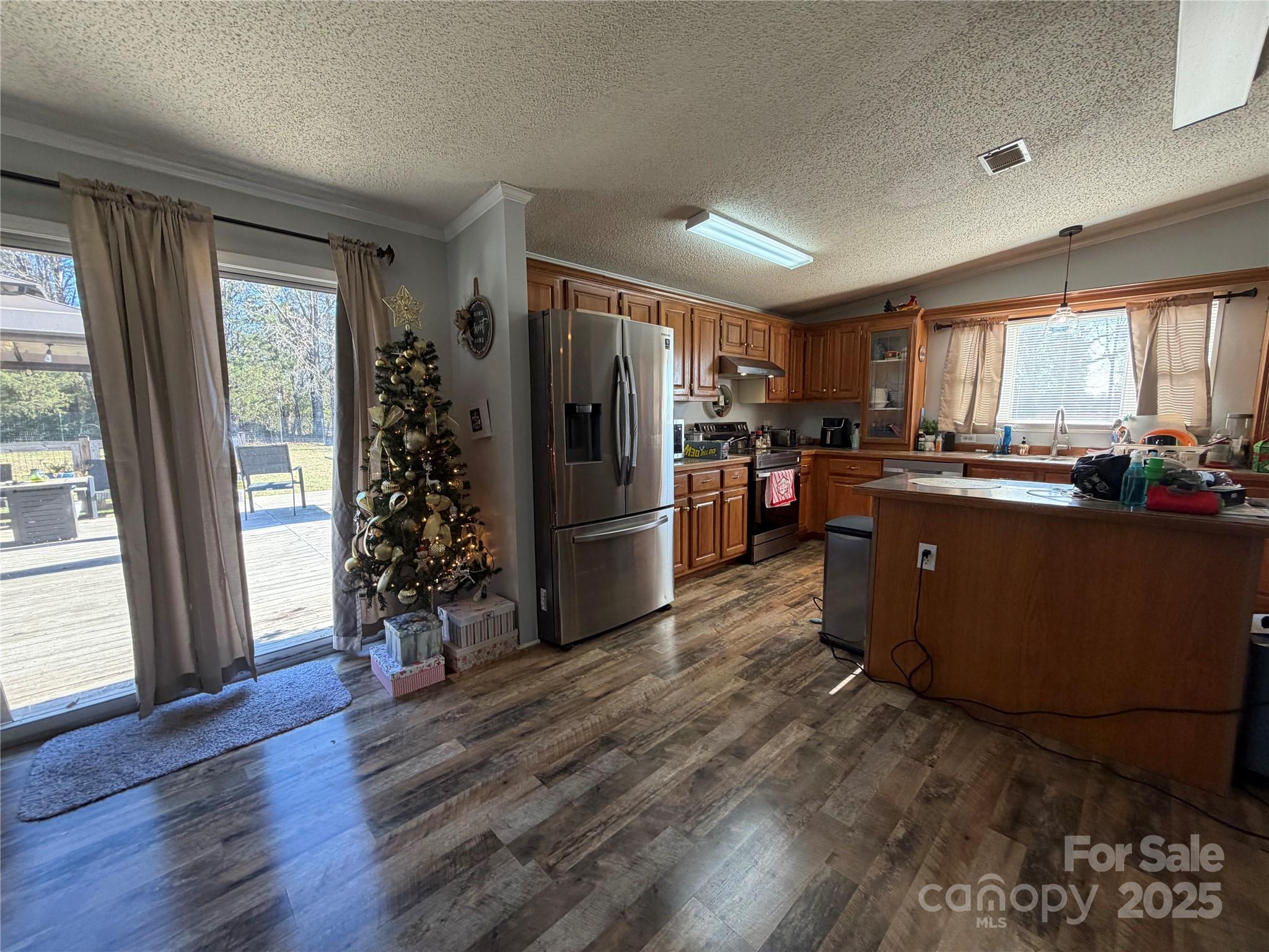102 Beechwood Drive