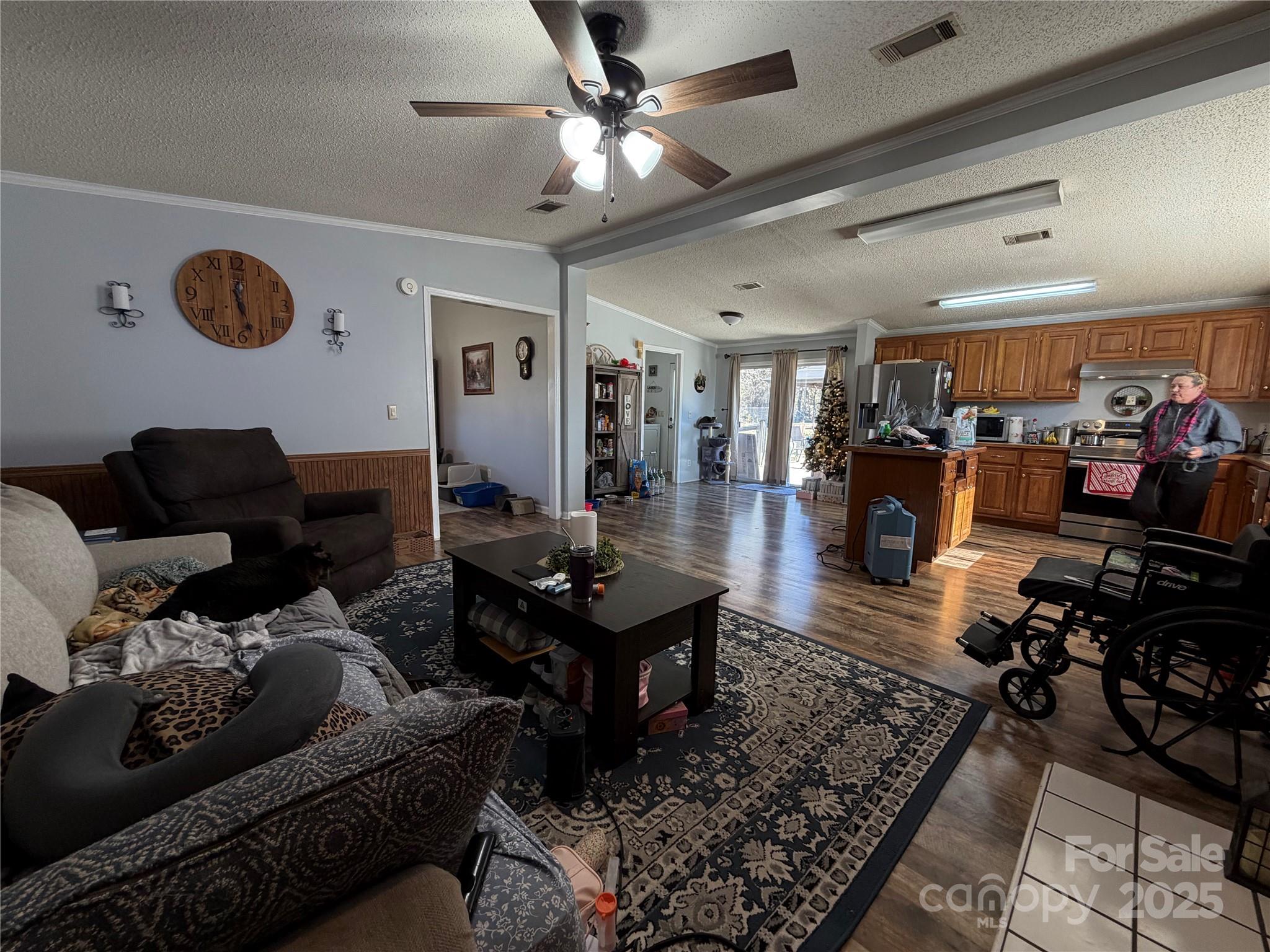 102 Beechwood Drive