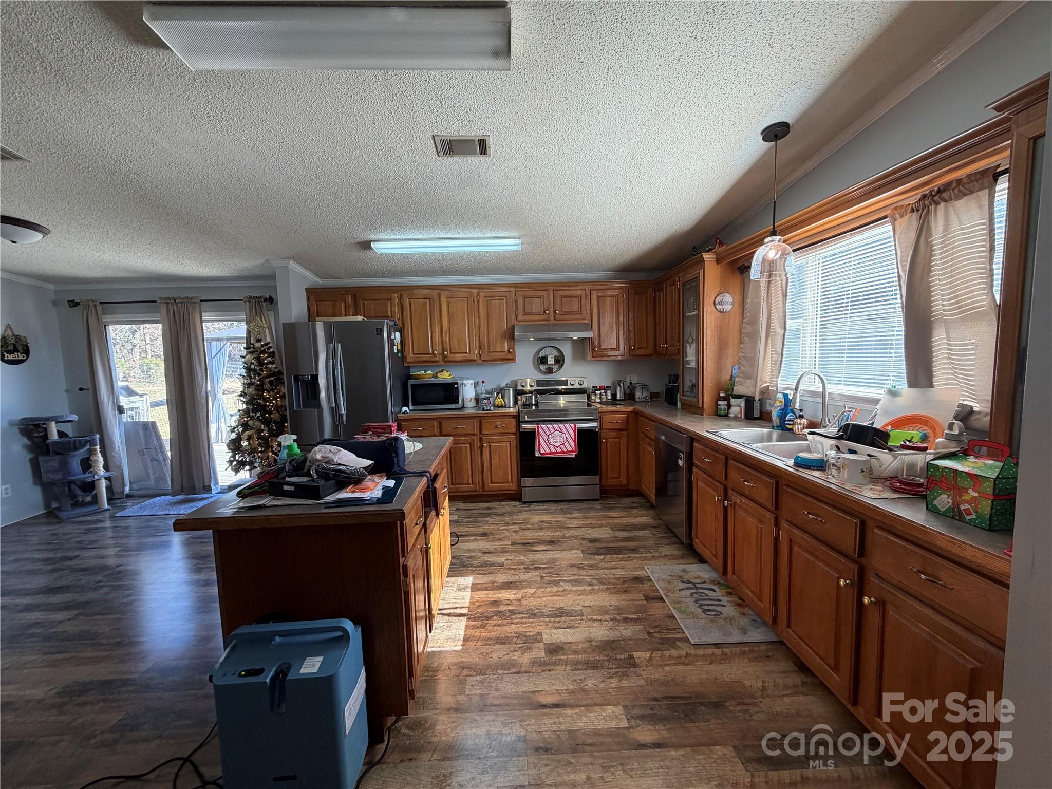 102 Beechwood Drive
