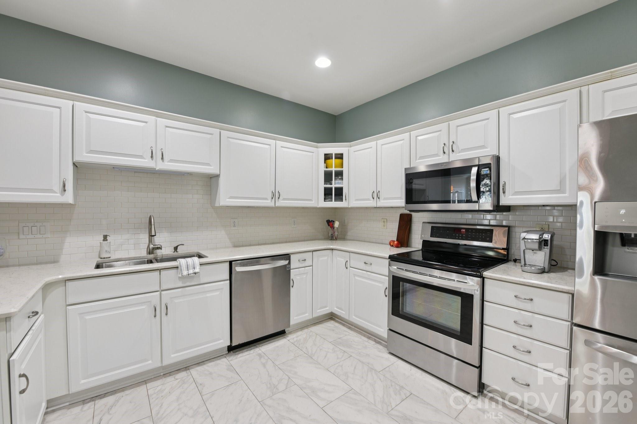 10816 Willow Crossing Drive