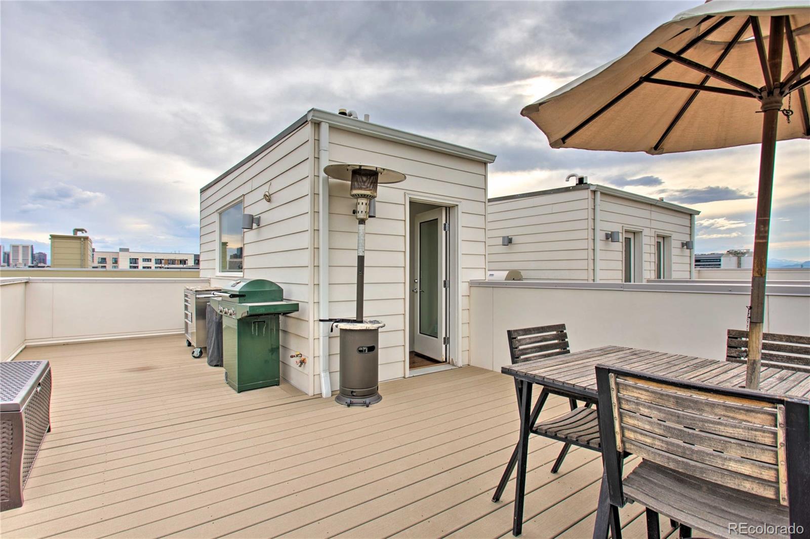 3415 Larimer Street Unit: 105