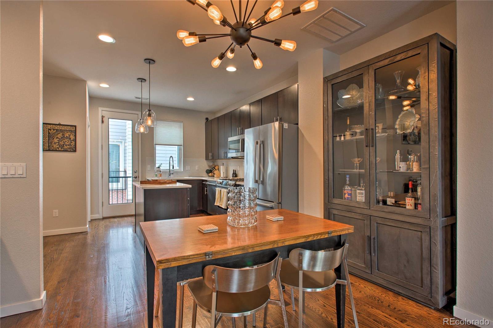 3415 Larimer Street Unit: 105