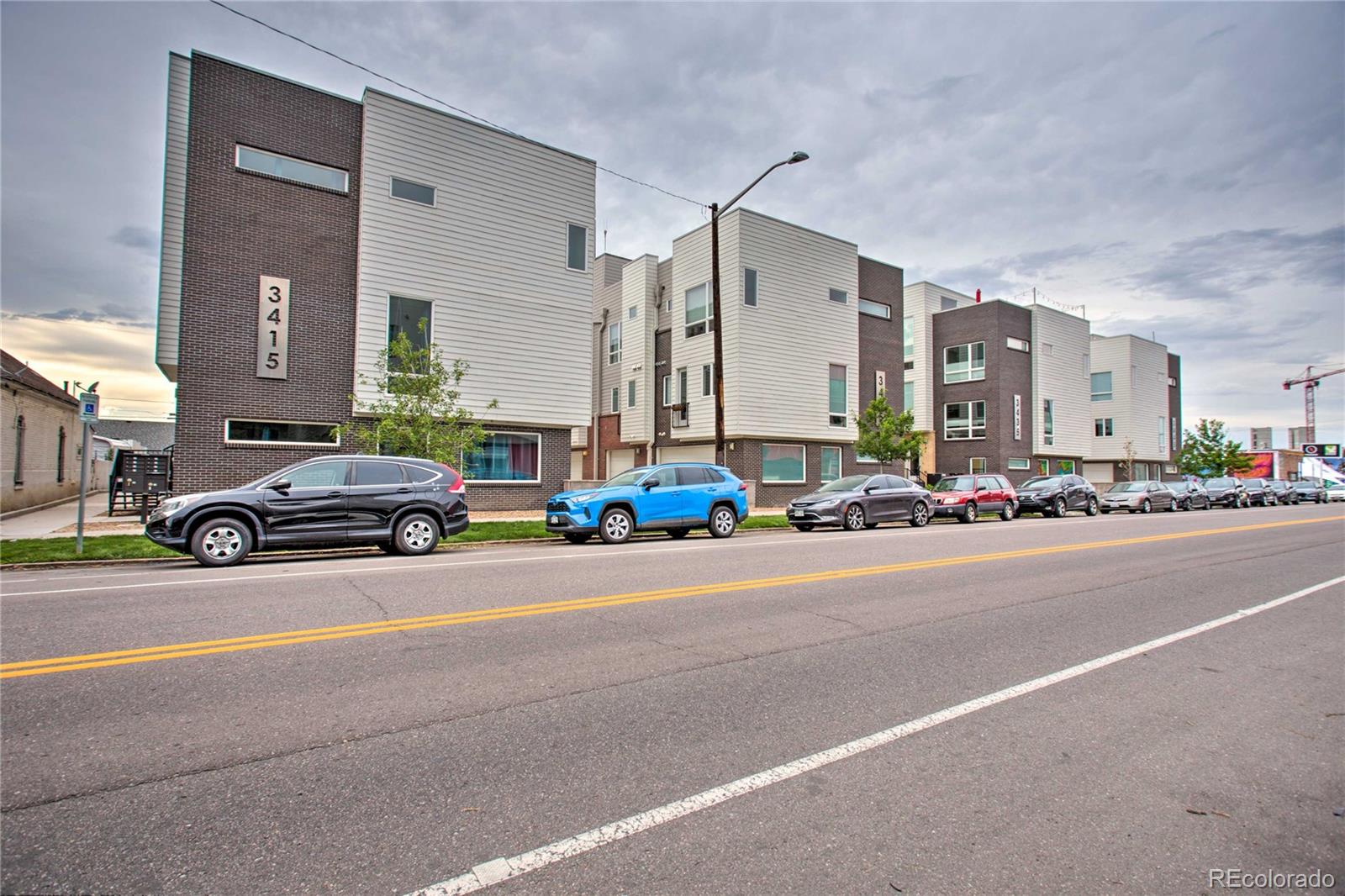 3415 Larimer Street Unit: 105