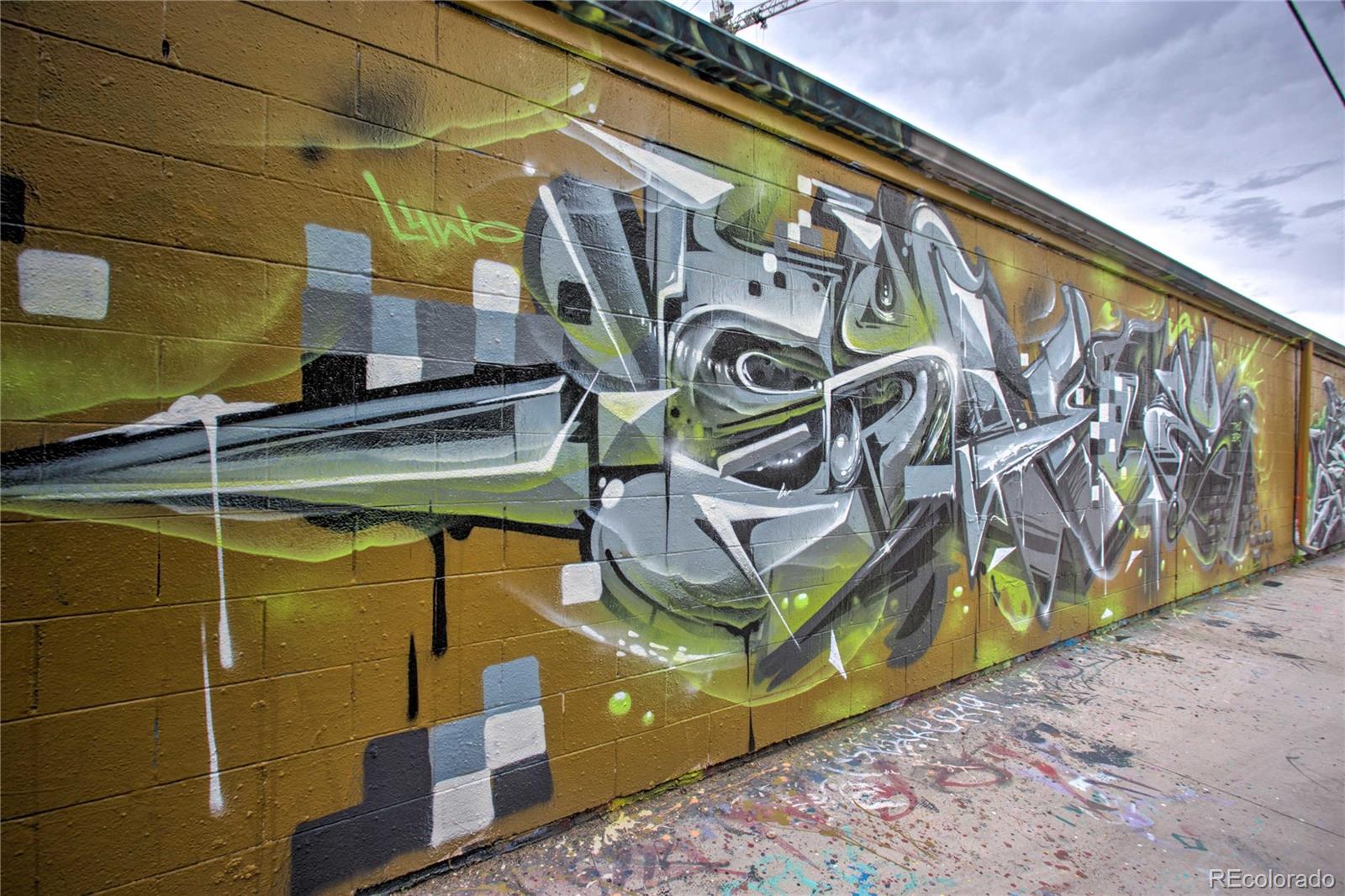 3415 Larimer Street Unit: 105