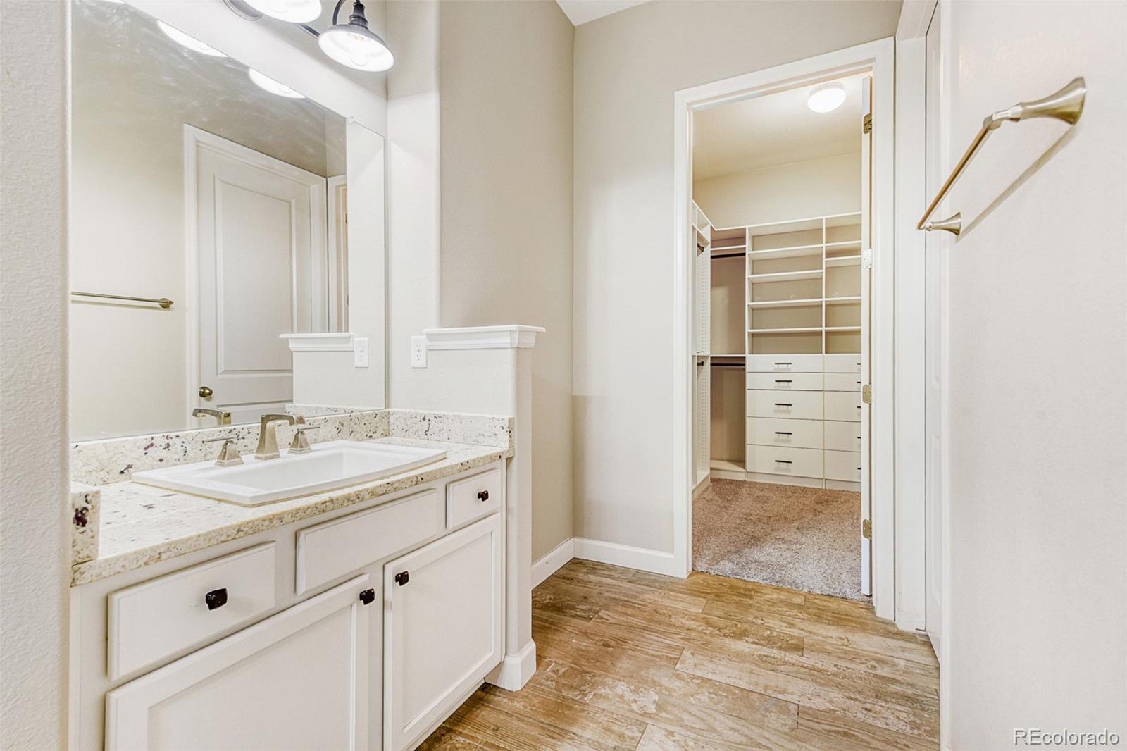 9894 Eagle River Street