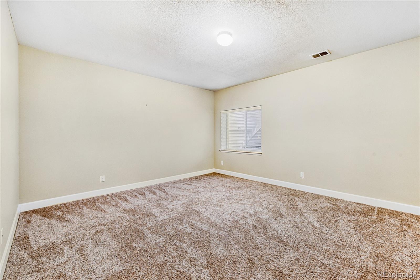 9894 Eagle River Street