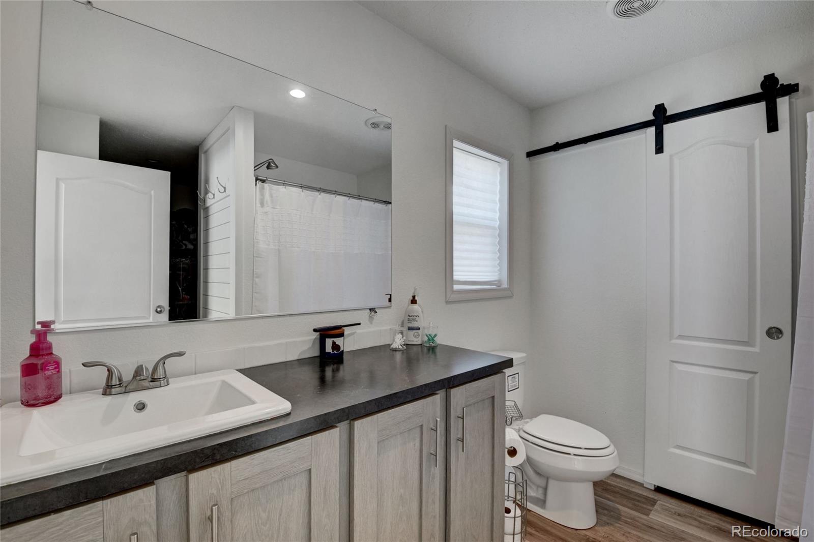 2885 E Mideway Boulevard