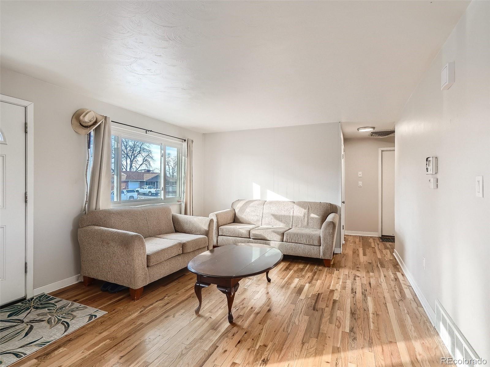 862 S 6th Avenue
