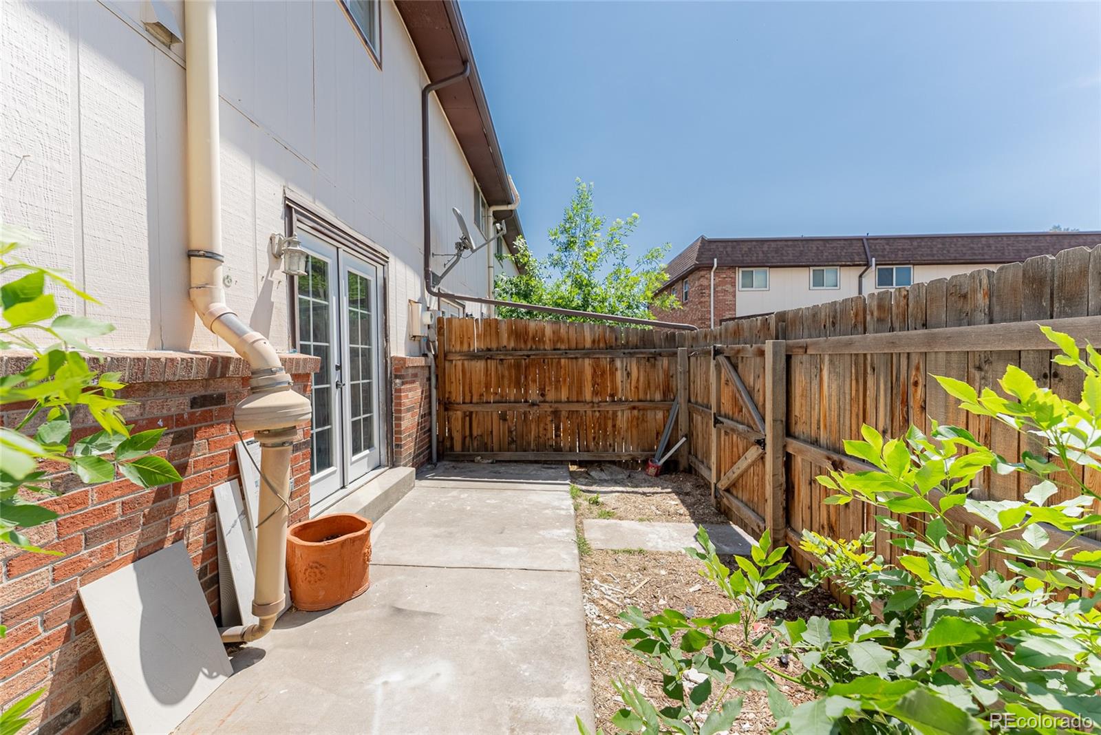 3608 W Radcliff Avenue