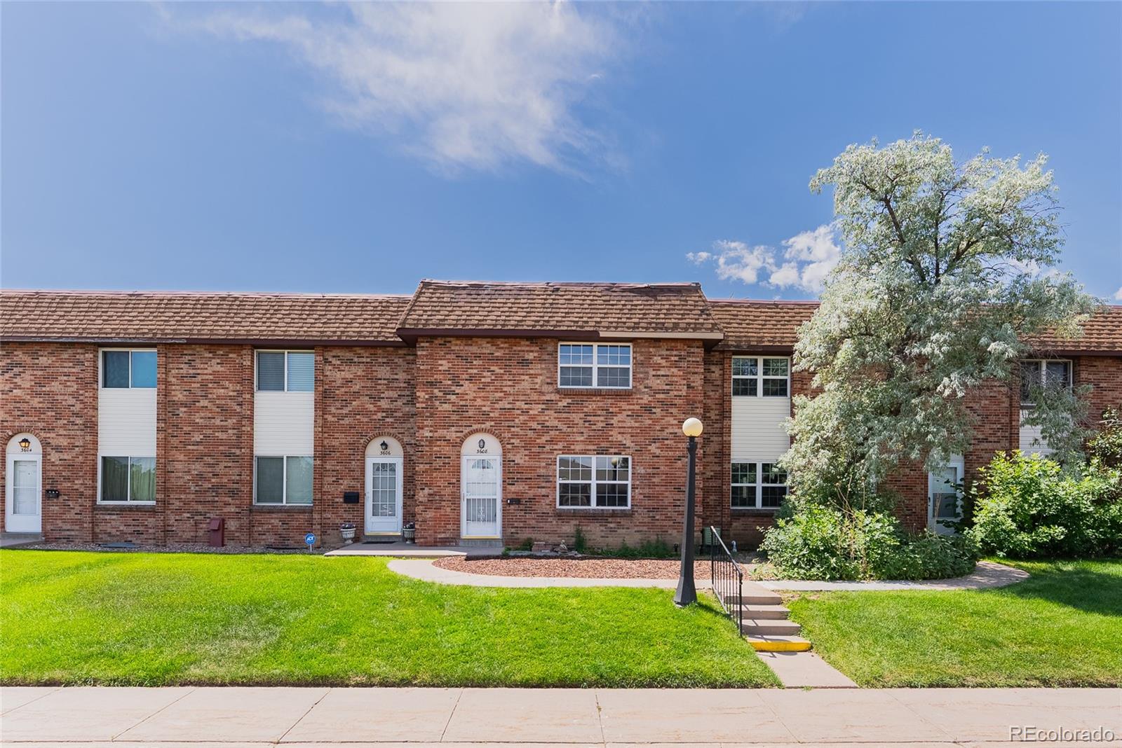 3608 W Radcliff Avenue