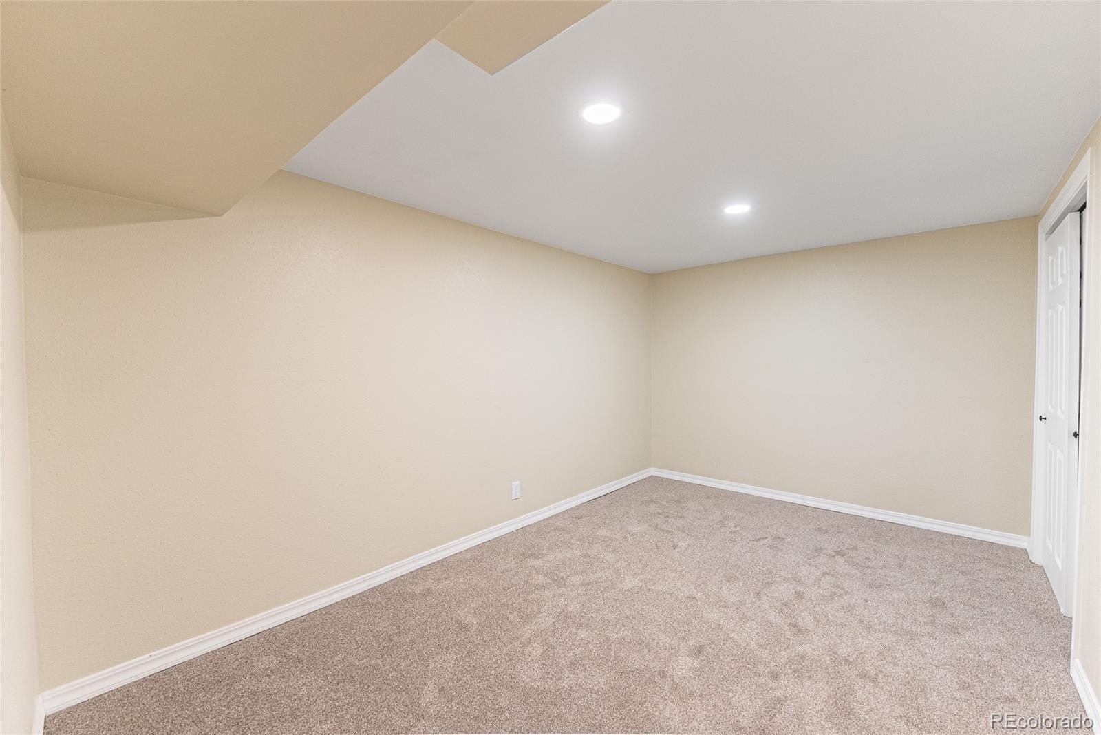 3608 W Radcliff Avenue