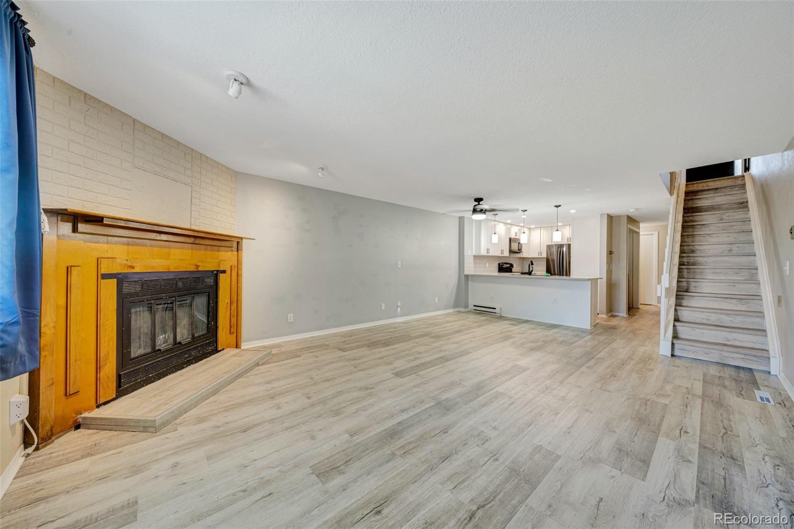 435 Dahlia Street