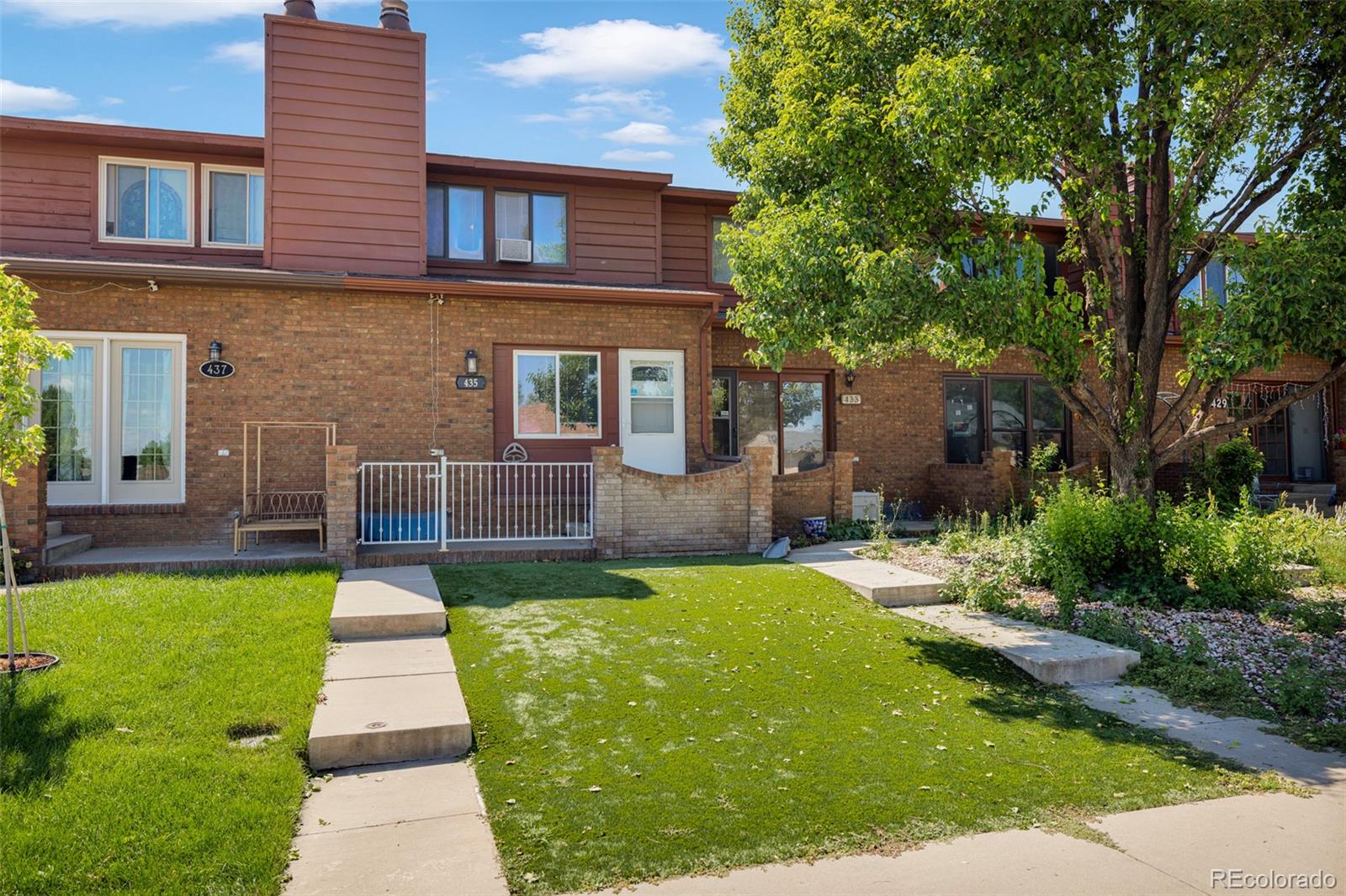435 Dahlia Street