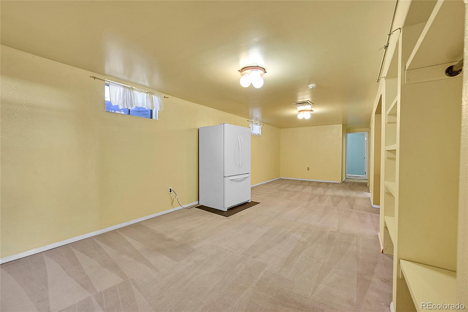 12152 E Dakota Avenue