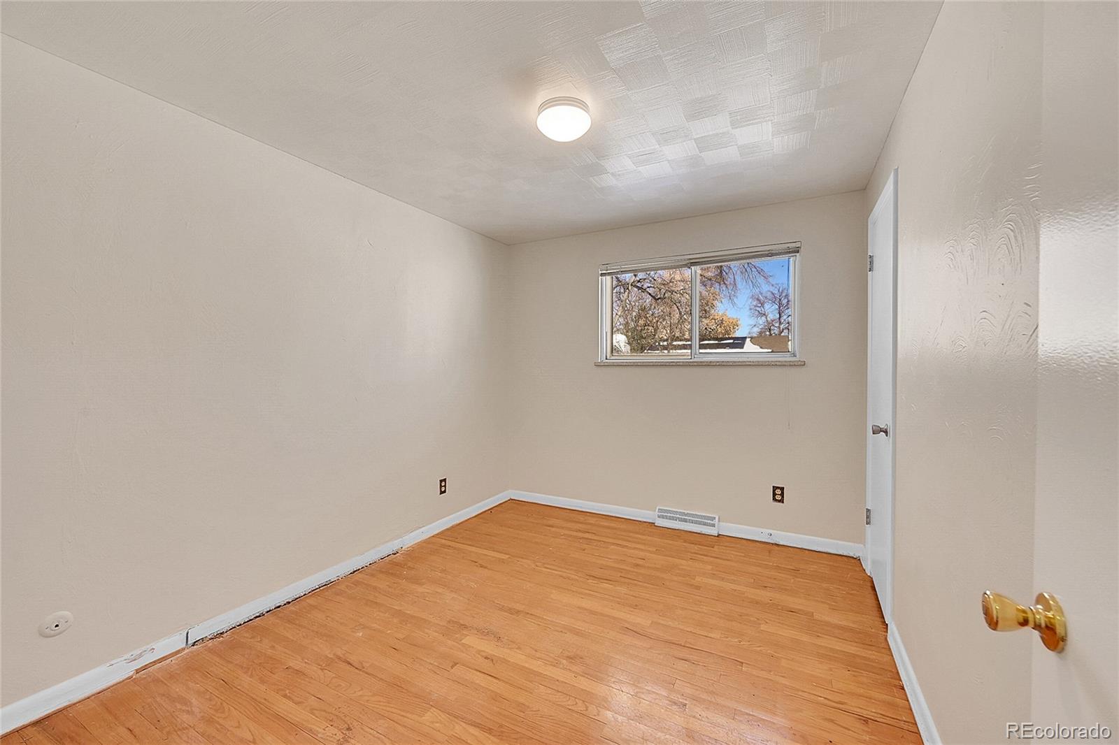 12152 E Dakota Avenue