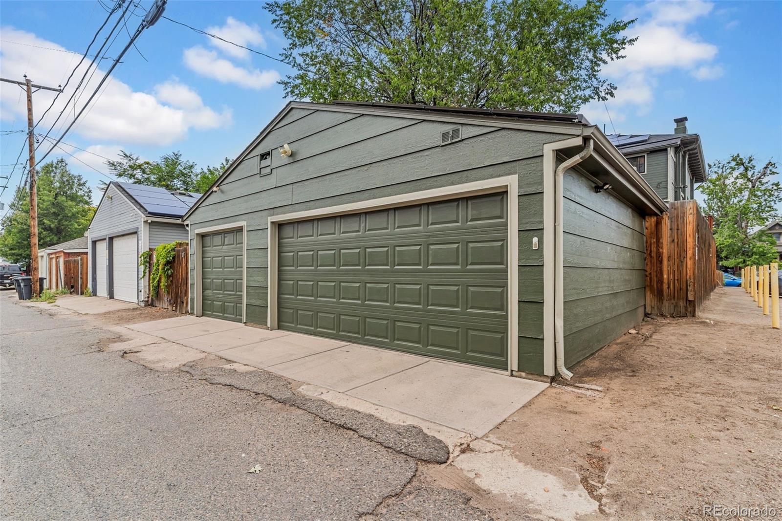 38 W Byers Place