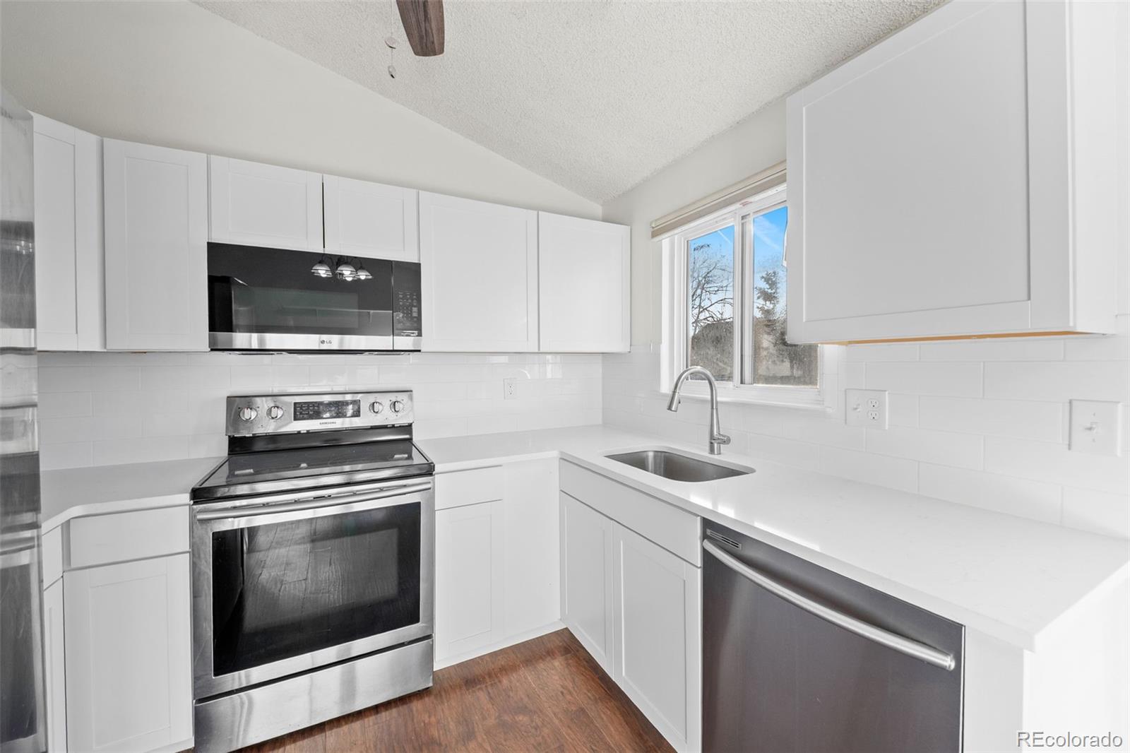 10966 W Bowles Place