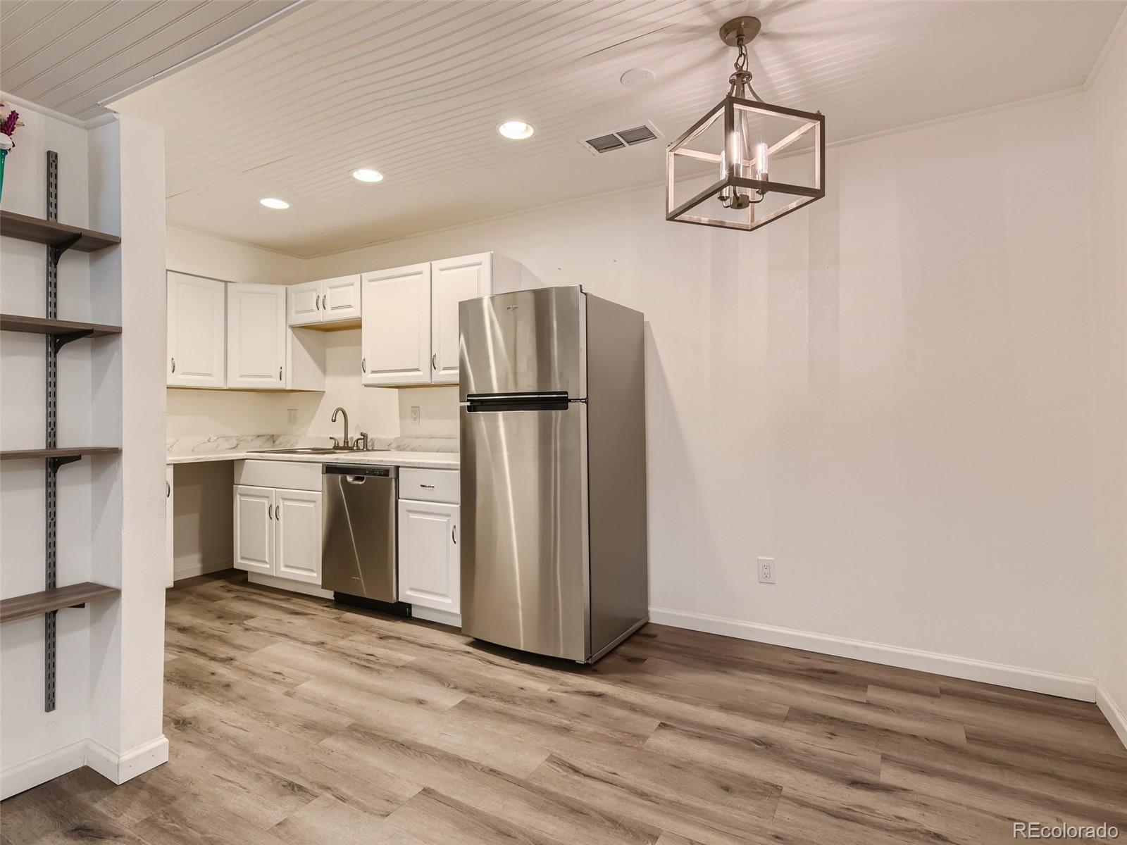 5300 E Cherry Creek Drive S Unit: 1403