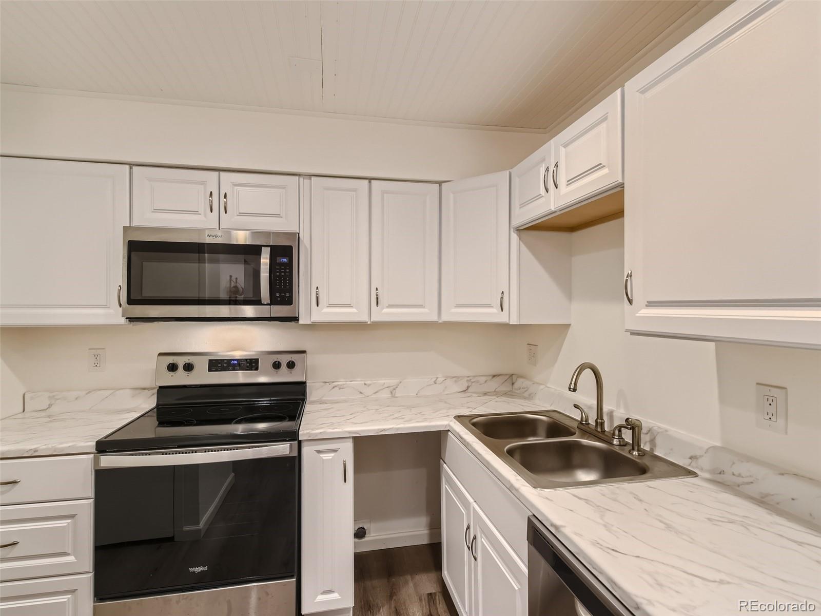 5300 E Cherry Creek Drive S Unit: 1403