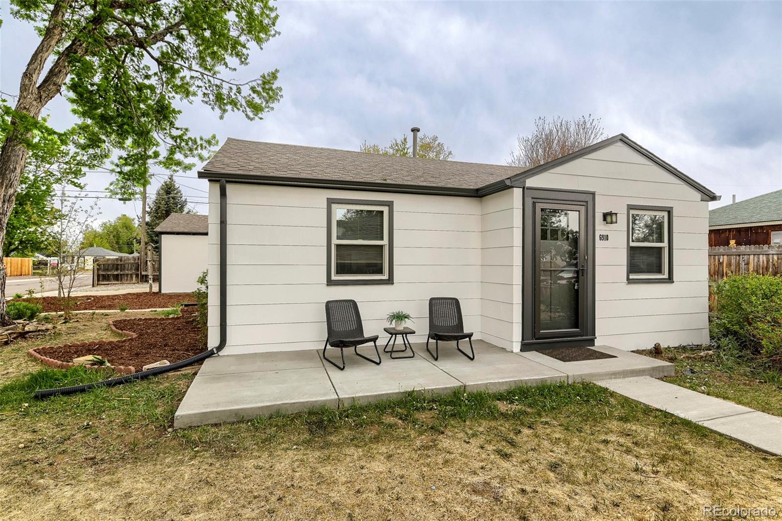 6910 Reno Drive