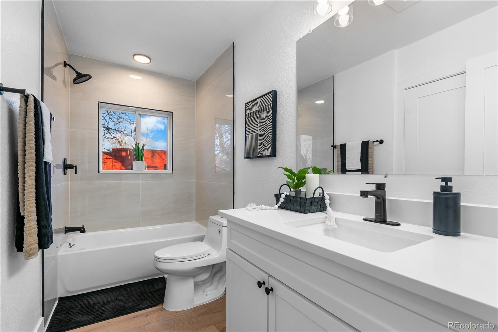 3217 N Clayton Street