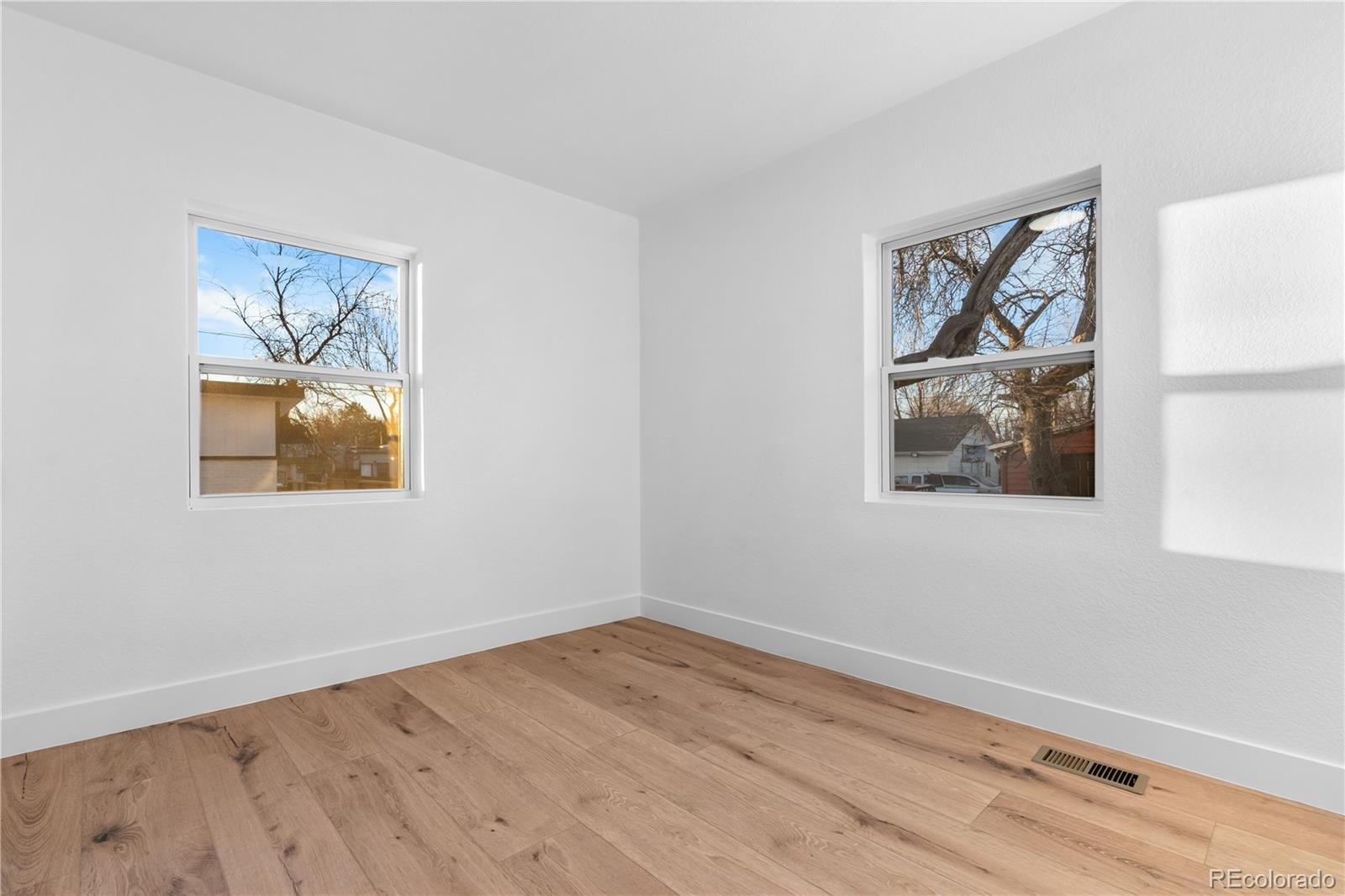 3217 N Clayton Street