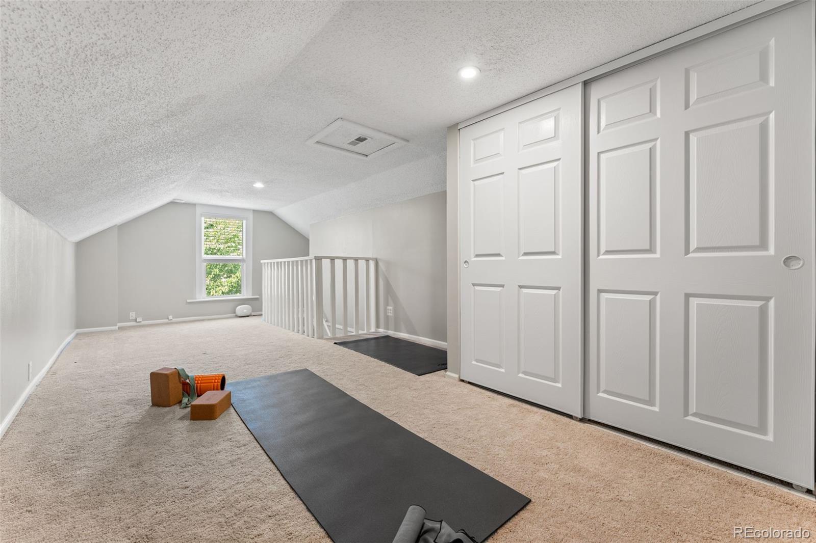 1111 E Dartmouth Avenue