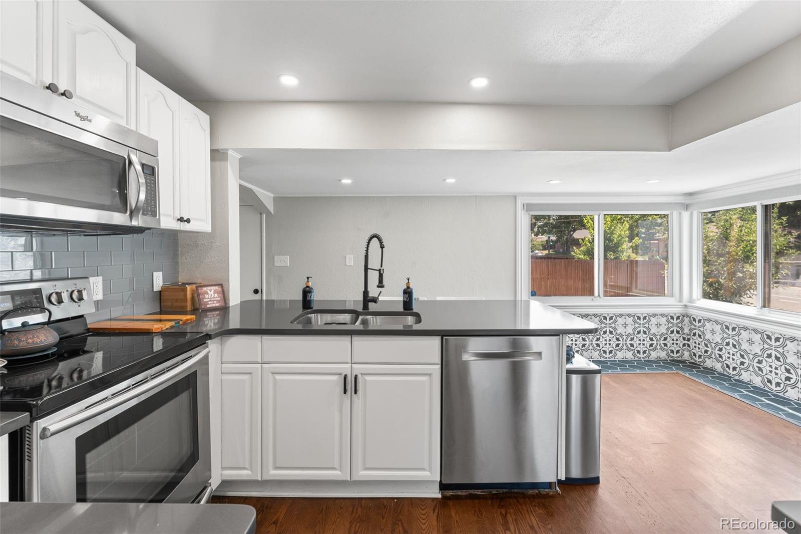 1111 E Dartmouth Avenue