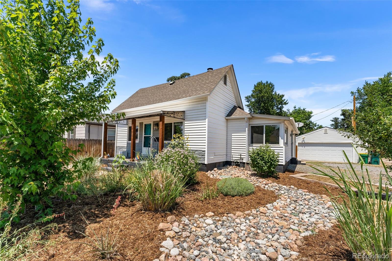 1111 E Dartmouth Avenue